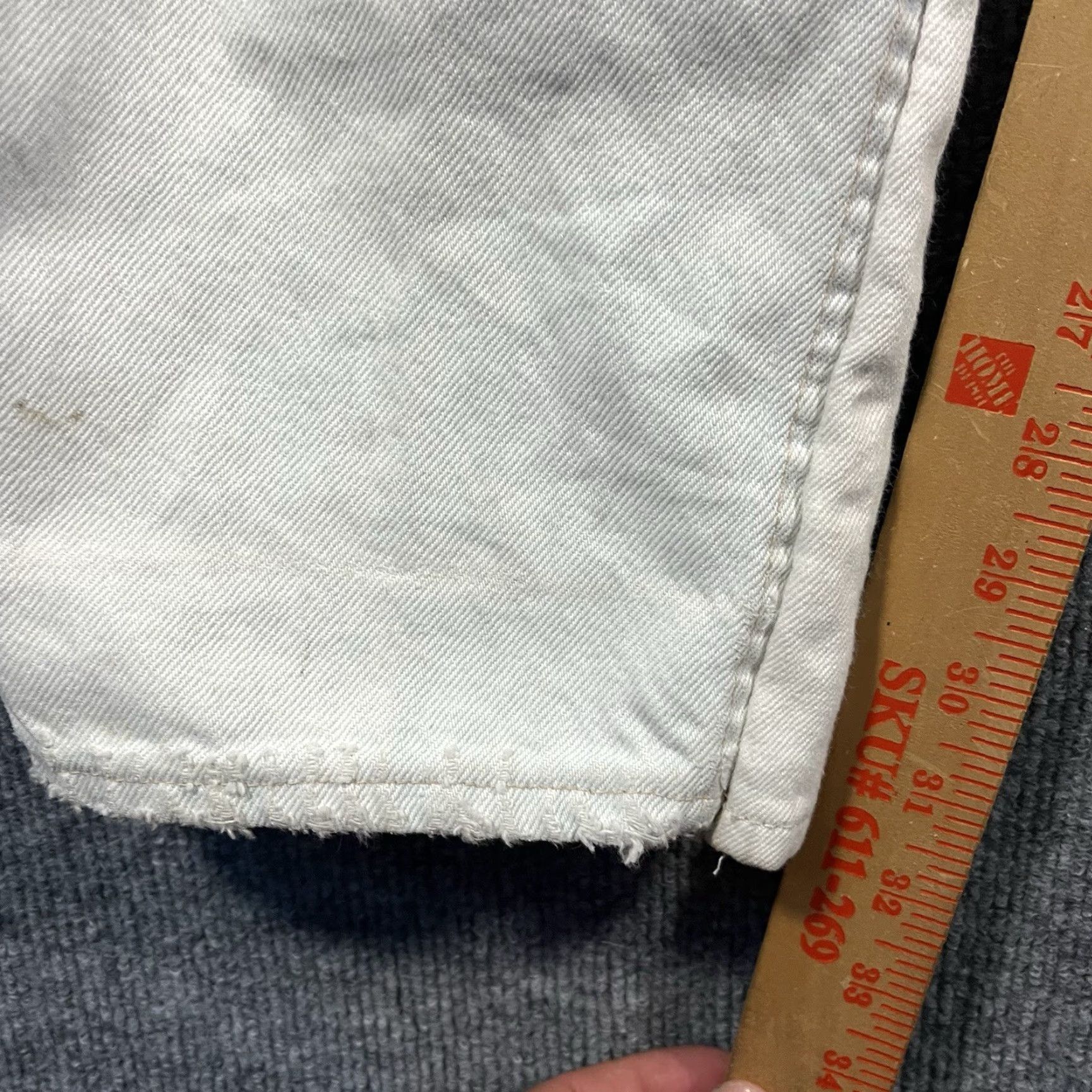 Levi's VINTAGE Levi's Silver Tab Jeans Adults 28x32 White Distressed Light Wash 90s Size US 28 / EU 44 - 4 Thumbnail