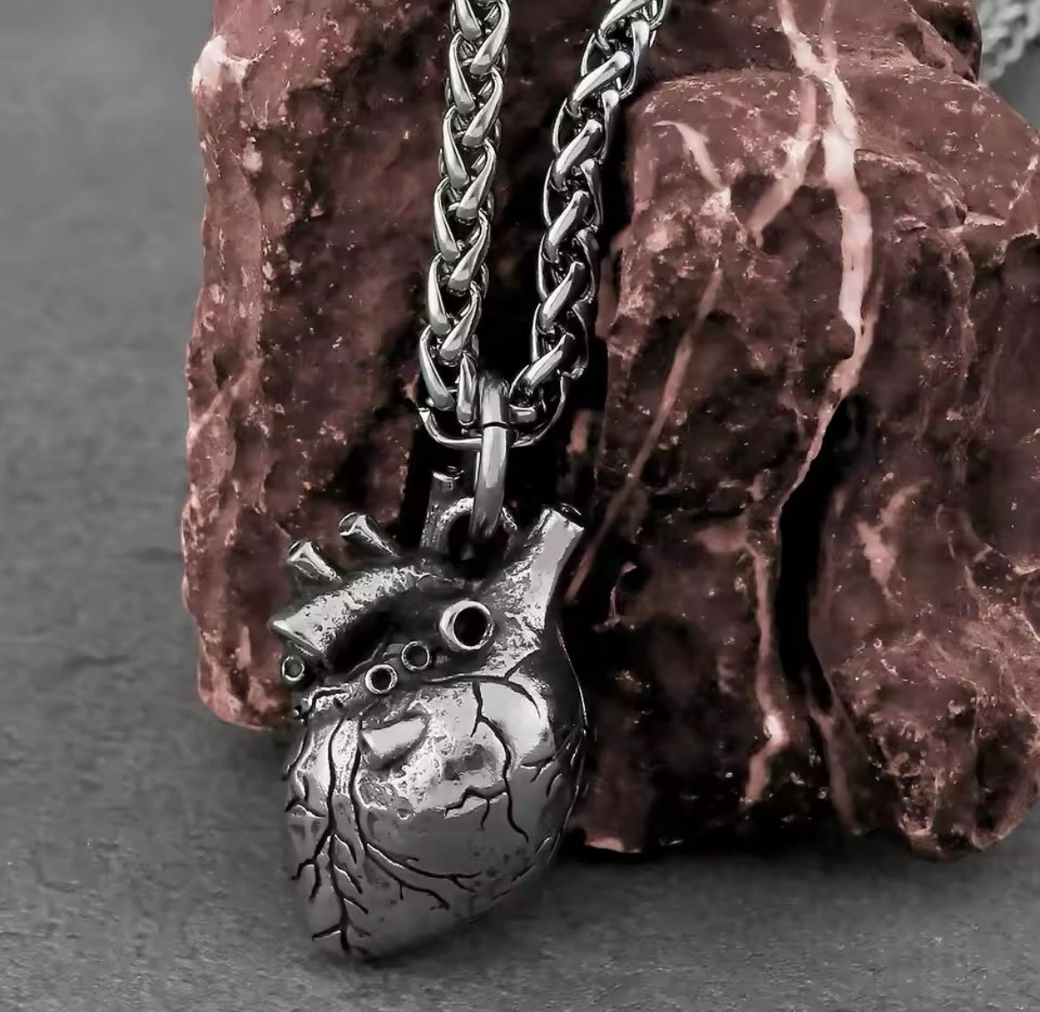 Jewelry Steel Heart Necklace Size ONE SIZE - 1 Thumbnail