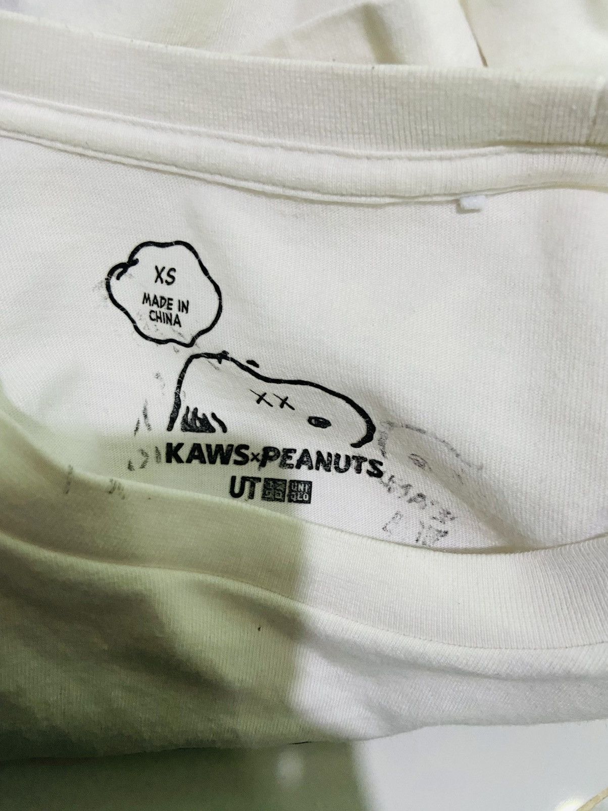 Kaws × Peanuts × Uniqlo Kaws X Peanut X Uniqlo Colab Tew Size US XS / EU 42 / 0 - 6 Thumbnail