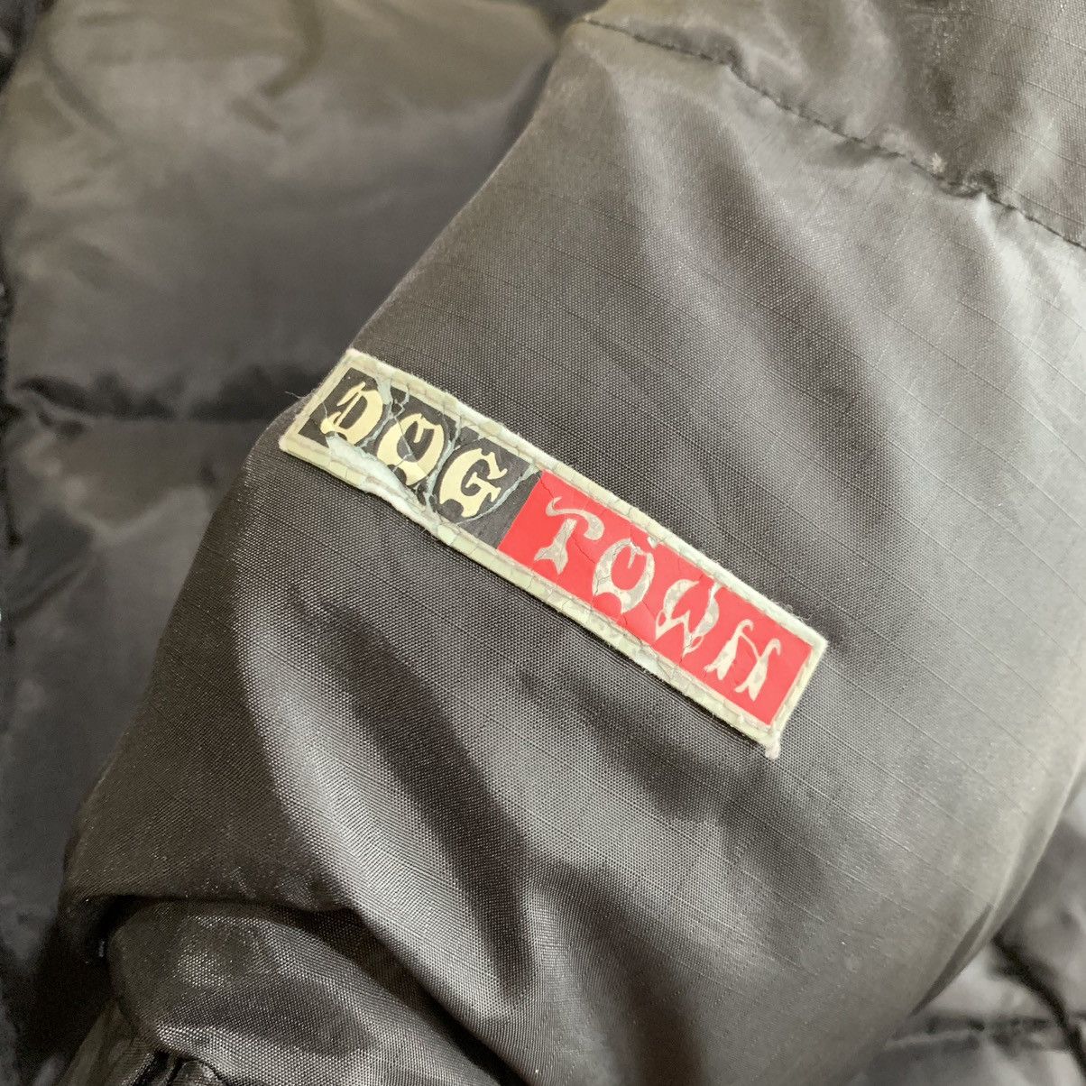 Dogtown Vtg Dogtown Big Cross Logo Reversible Puffer Jackets Black Size US L / EU 52-54 / 3 - 16 Thumbnail