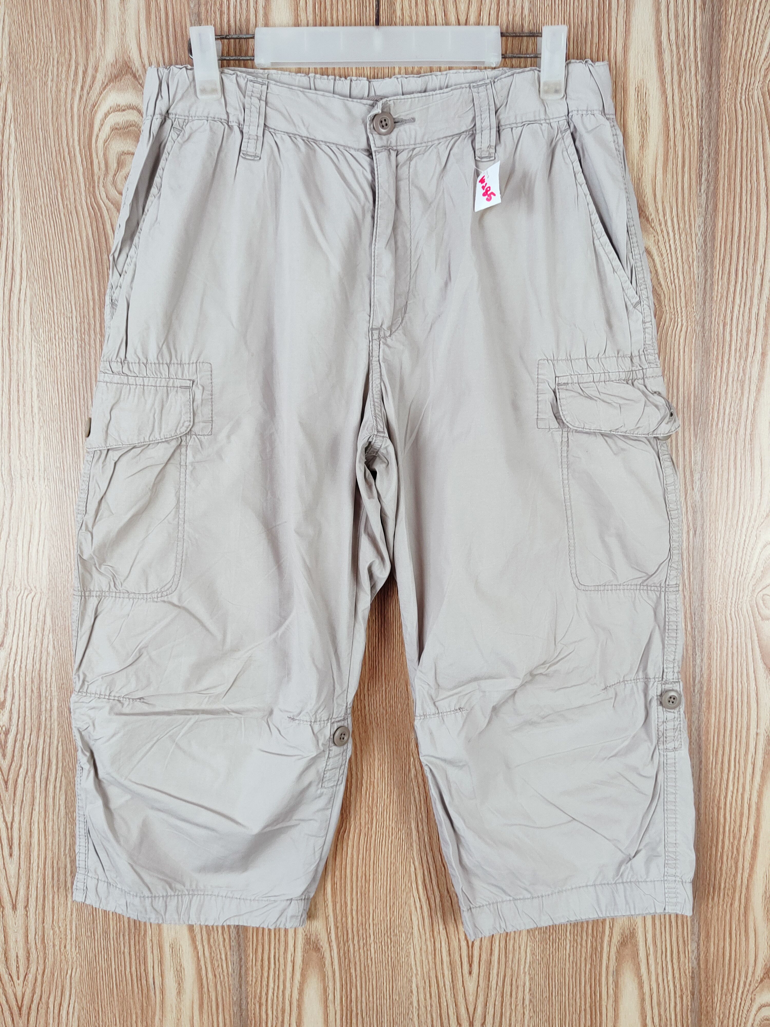 Japanese Brand Uniqlo Beige Multipocket Short Pants #W285 Size US 29 - 1 Thumbnail