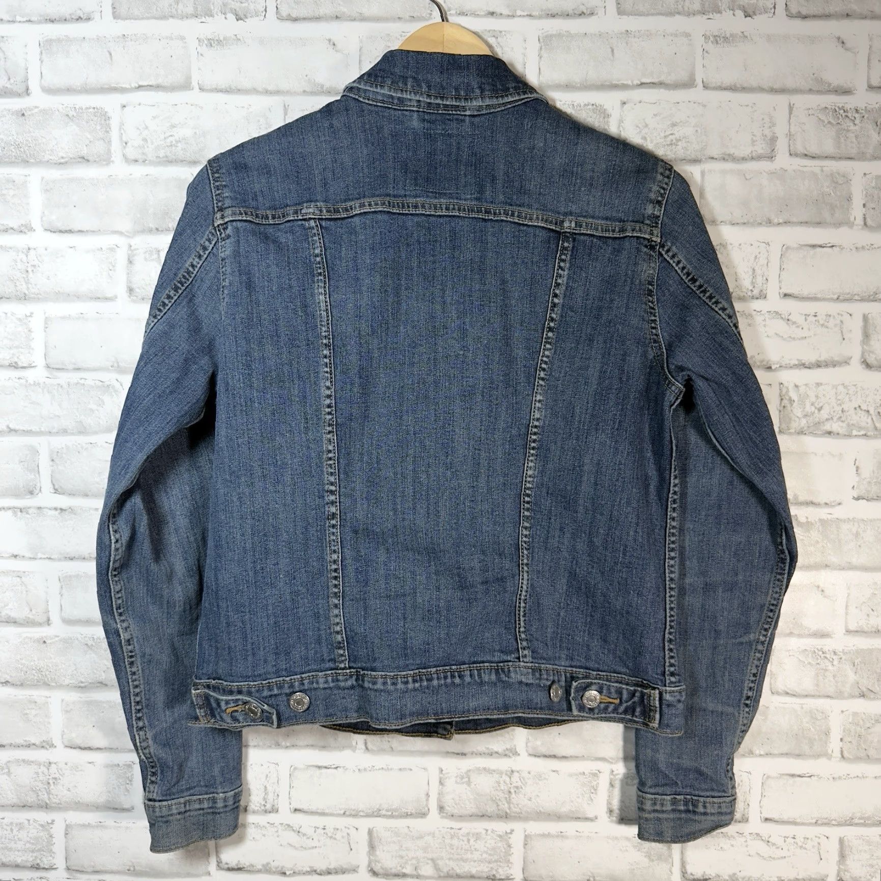 Levi's Levi’s Blue Button Down Jean Jacket Size L Womens Size 36" / US 14 / IT 50 - 5 Thumbnail
