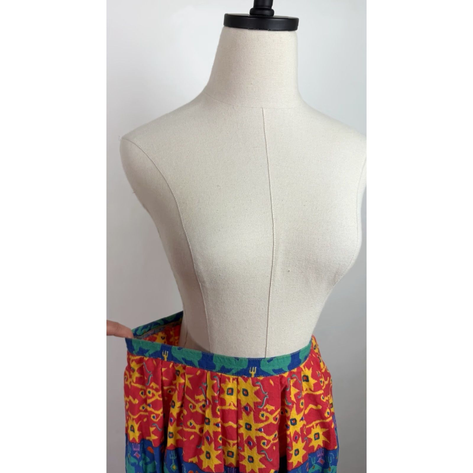 VINTAGE Claude Skirt Maxi Women's S Red Geometric Pleated 80s 90s Art Southwestern Western All Seasons Pockets High Rise Cotton Vintage 12