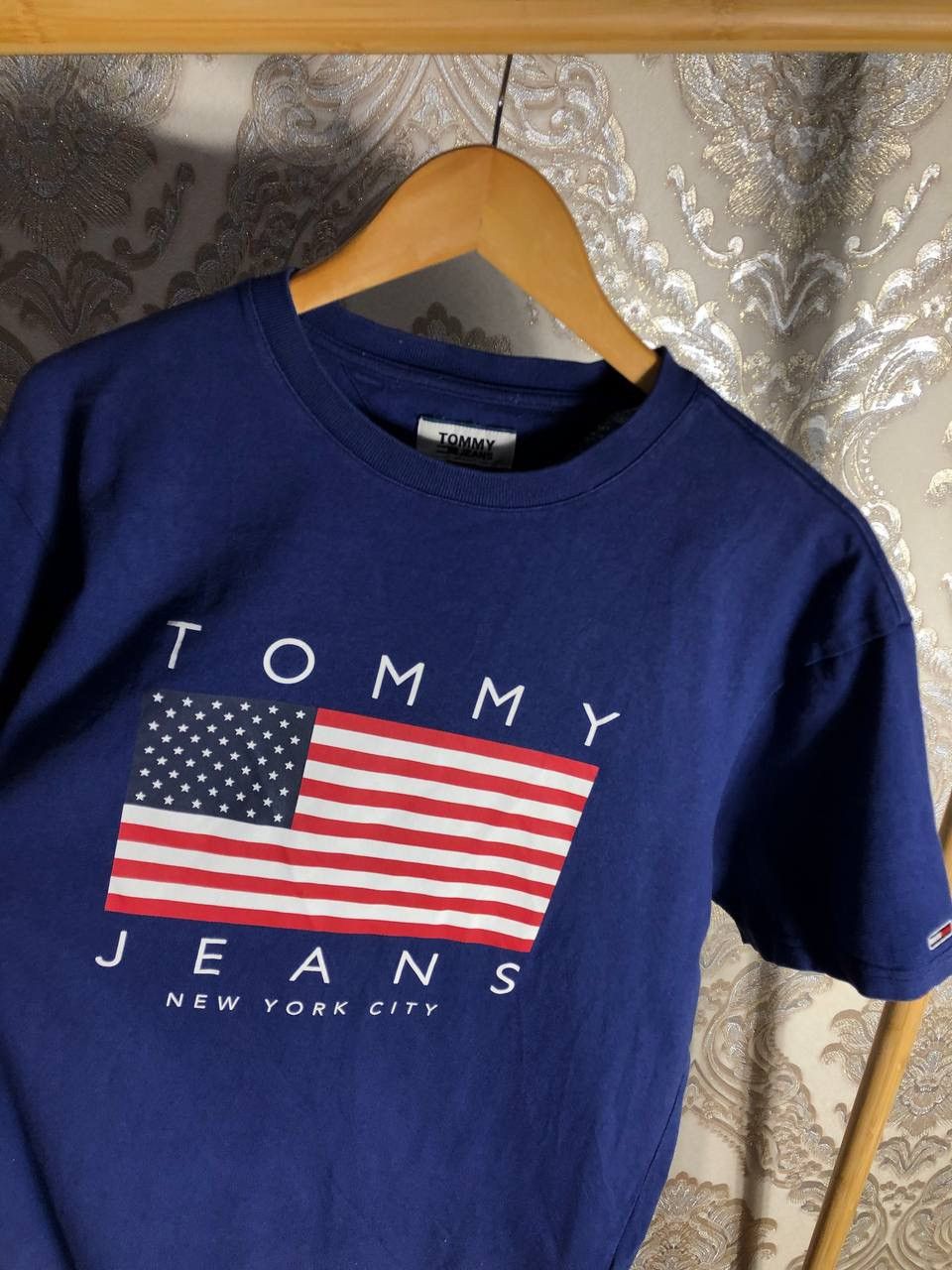 Tommy Hilfiger VINTAGE TOMMY HILFIGER NEW YORK CITY USA FLAG DESIGNER Y2K Size US L / EU 52-54 / 3 - 4 Thumbnail