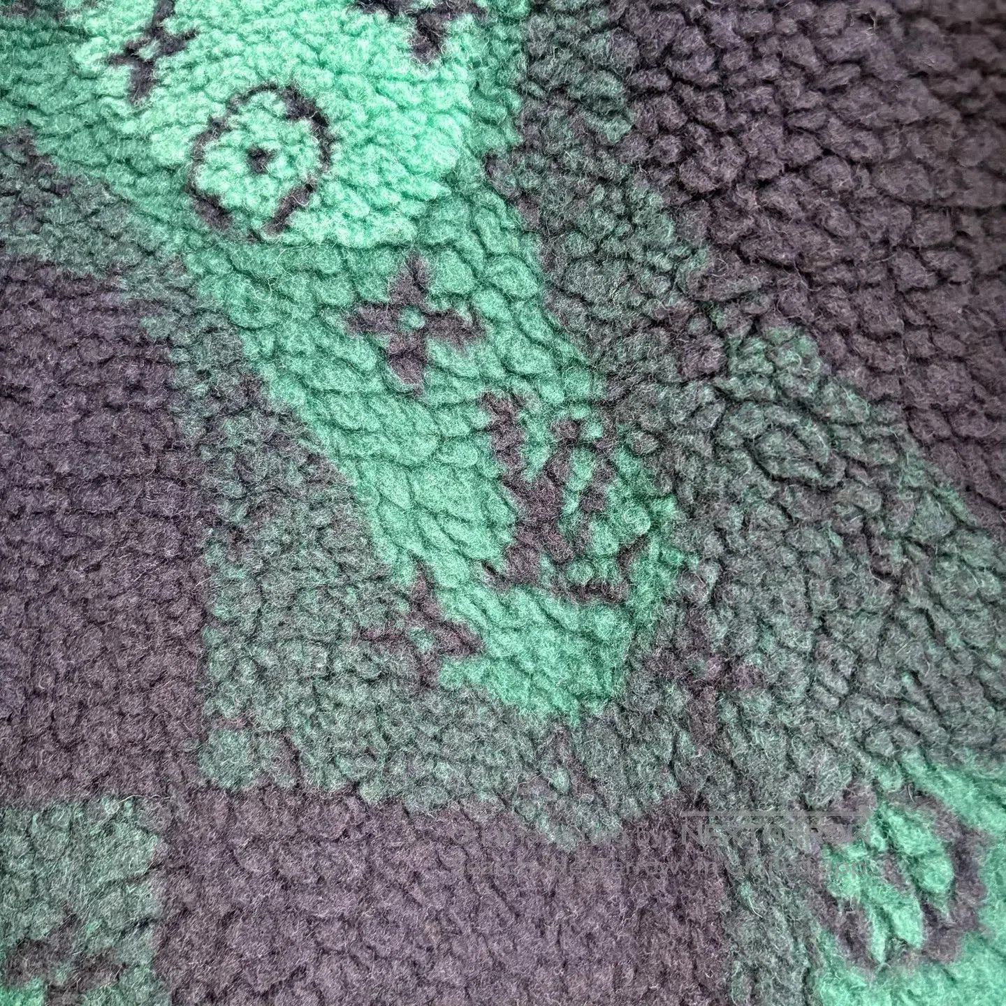 Louis Vuitton Louis Vuitton Teddy bear patterned full-print fleece zippe Size US L / EU 52-54 / 3 - 7 Thumbnail