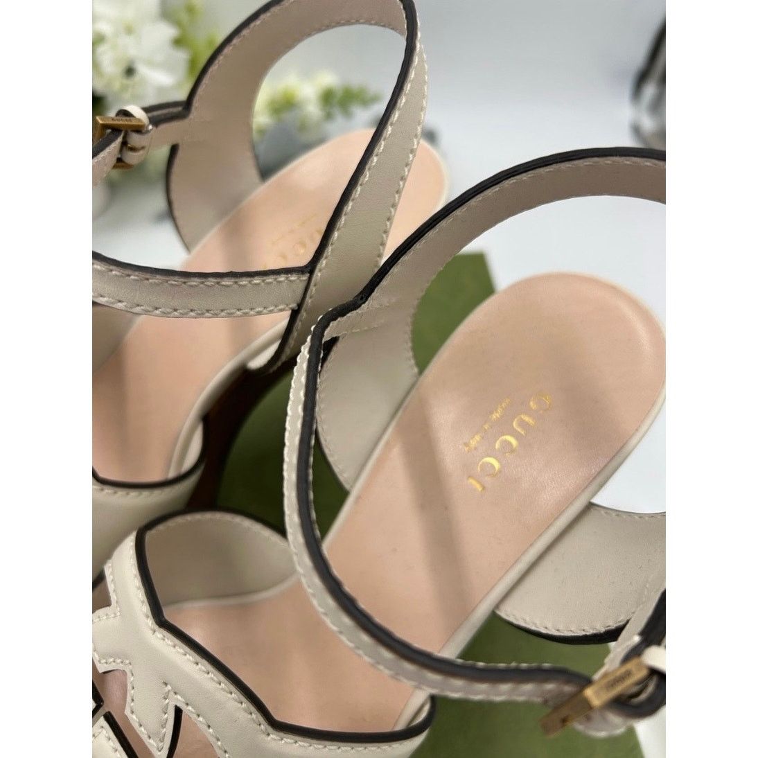 Gucci Gucci interlocking GG leather platform sandals size 39 Size US 9 / IT 39 - 8 Thumbnail