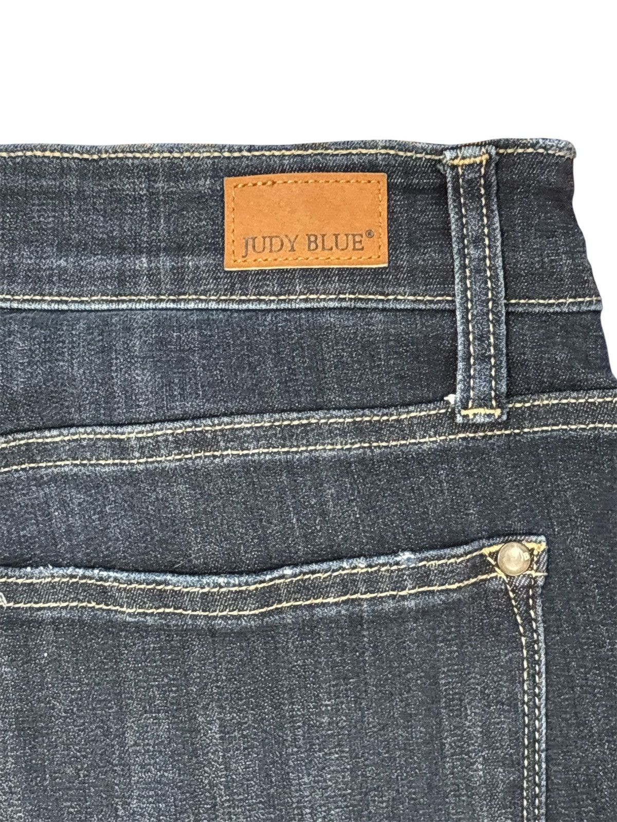 Judy Blue Judy Blue Women’s Flare Jeans Dark Wash Raw Hem Size 14w Size 36" / US 14 / IT 50 - 6 Thumbnail