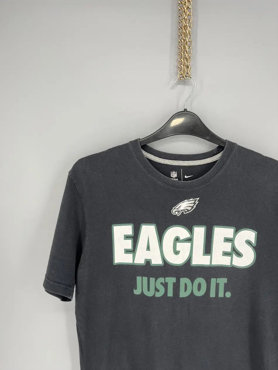 American Eagle Outfitters Vintage Y2K Mens Nike NFL Jersey Eagles "Just do it" Size US M / EU 48-50 / 2 - 4 Thumbnail