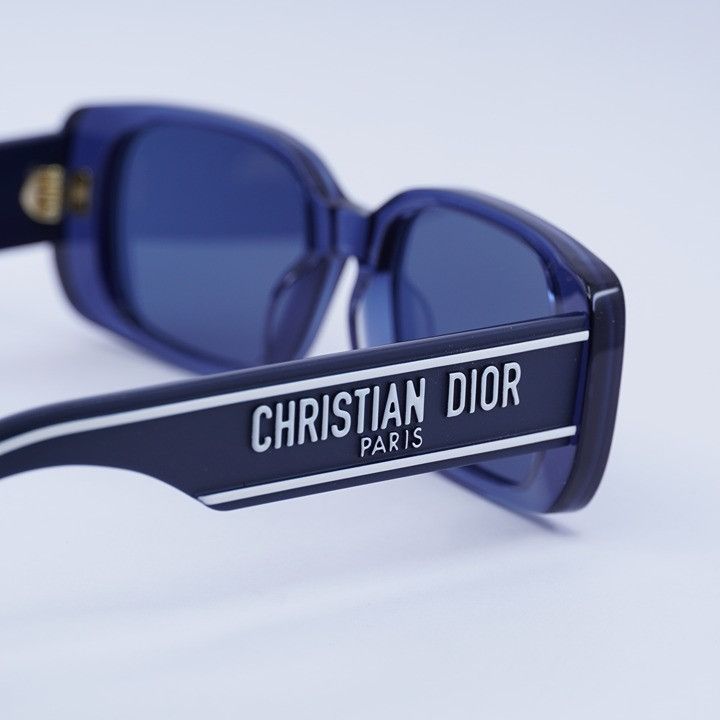 Dior Dior WILDIOR S2U 30B0 Sunglasses Translucent Blue Rectangle Size ONE SIZE - 4 Thumbnail