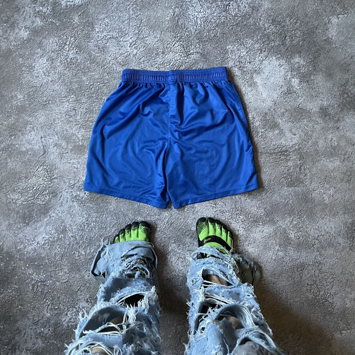 Vintage Vintage 90s Nike Blue Shorts Y2K Streetwear Sportwear 30 Size US 30 / EU 46 - 7 Thumbnail