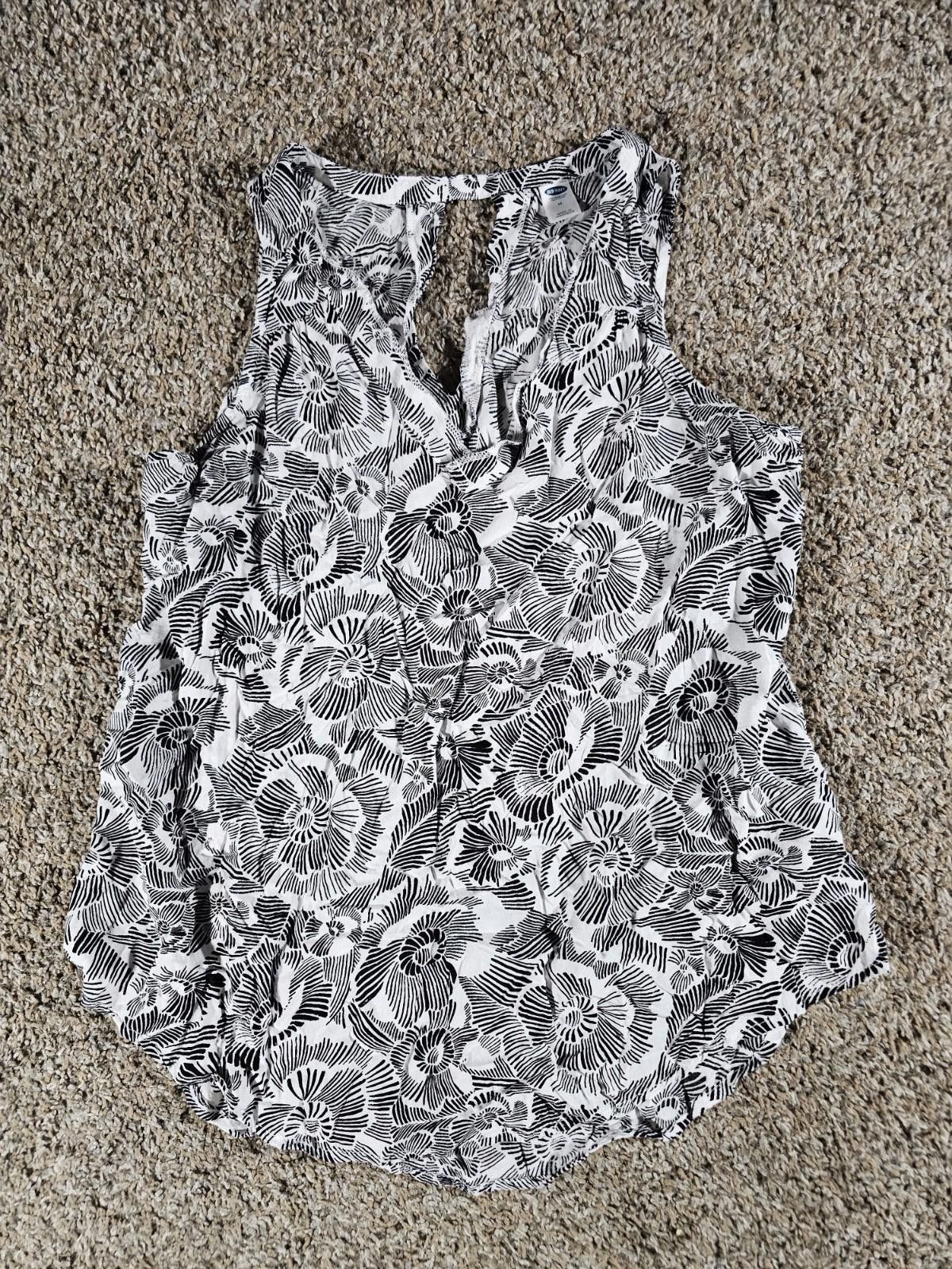 Old Navy Old Navy Women's Blouse Tank Top Medium Black And White Size M / US 6-8 / IT 42-44 - 1 Thumbnail