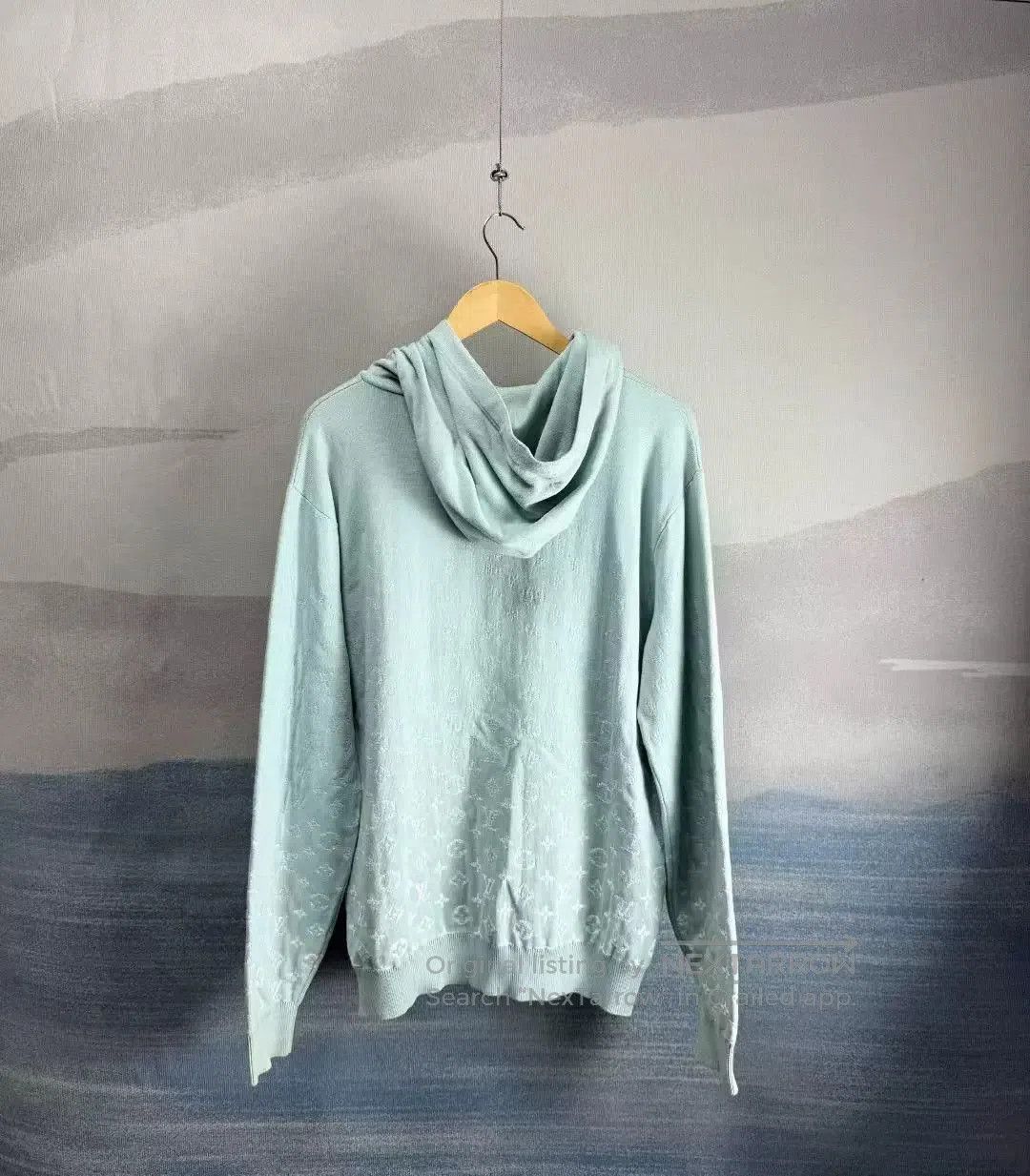 Louis Vuitton Louis Vuitton Ice Blue Gradient Hoodie. Size US L / EU 52-54 / 3 - 3 Thumbnail