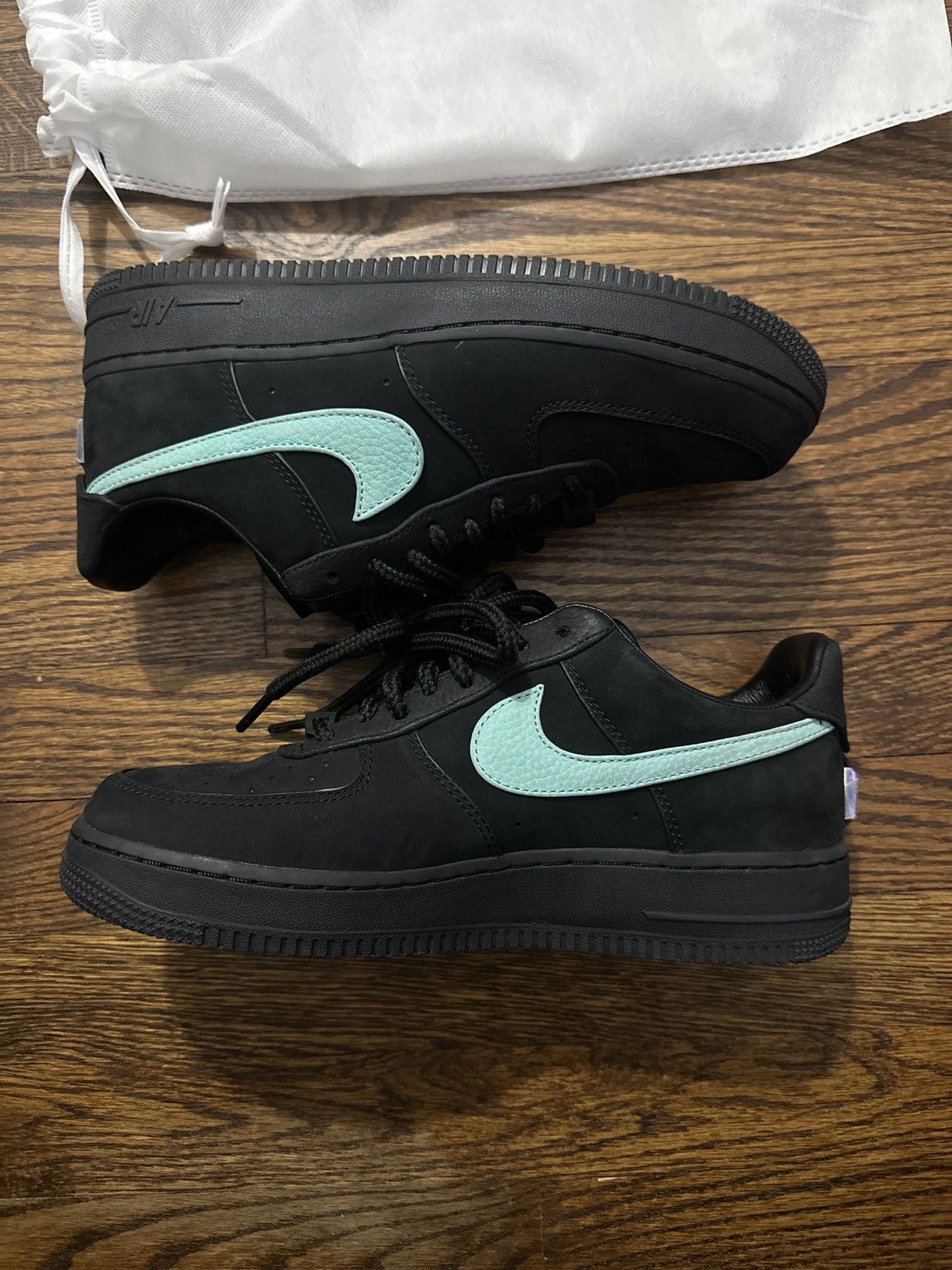 Nike × Tiffany & Co. Tiffany & Co. x Nike Air Force 1 Low '1837' Size US 8.5 / EU 41-42 - 9 Thumbnail