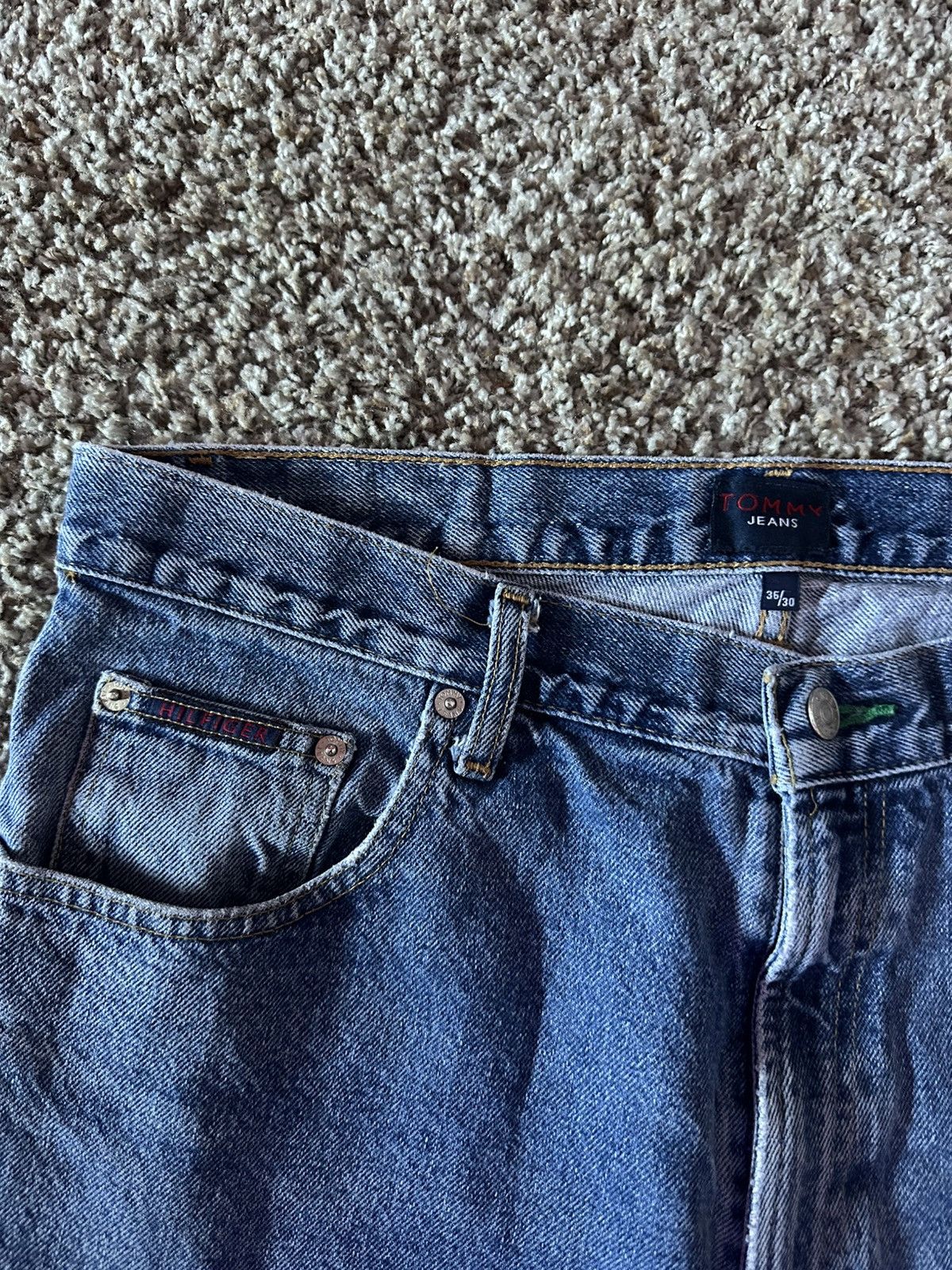 Tommy Hilfiger Vintage baggy fit Tommy Hilfiger jeans Size US 35 - 7 Thumbnail