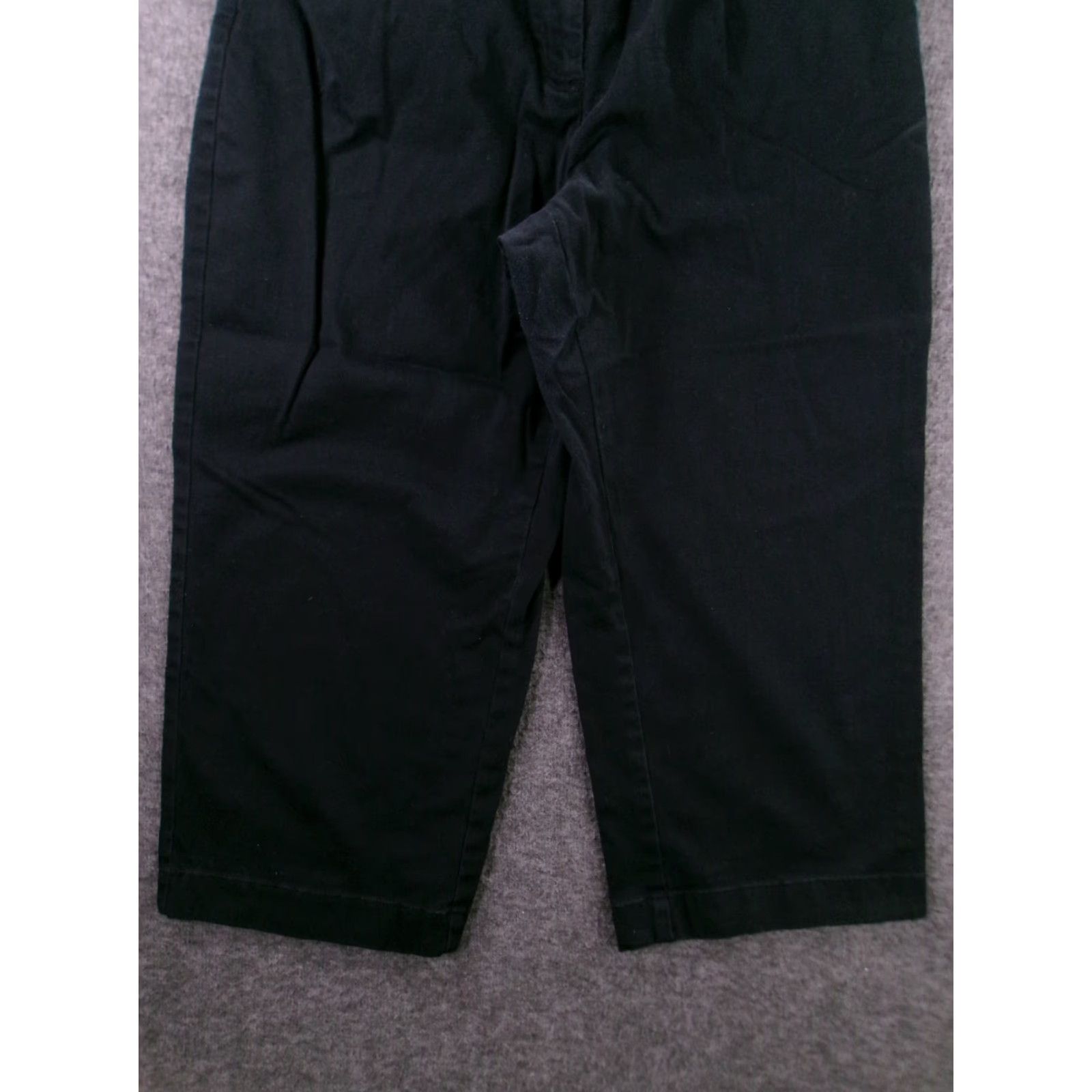 Vintage L.L. Bean Pants Women 12P Petite Black Capri Cotton Blend Straight Fit Casual Hike Travel Outdoor Size 34" / US 12 / IT 48 - 3 Thumbnail