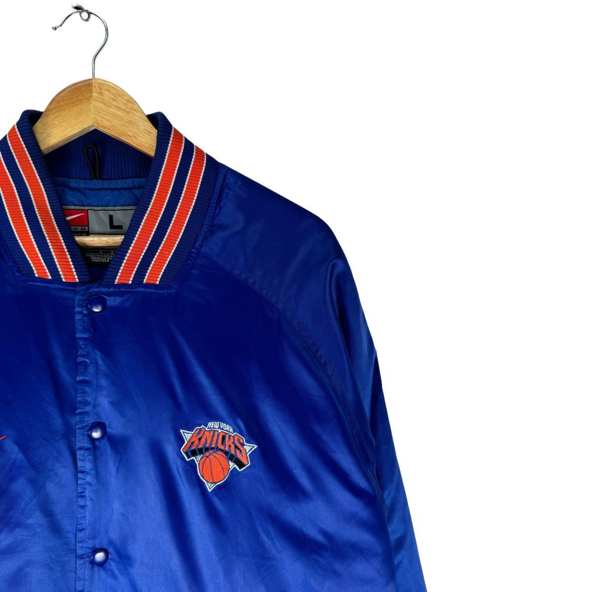 Nike 🌟VINTAGE 90s NIKE NEW YORK KNICKS NBA VARSITY JACKET Size US L / EU 52-54 / 3 - 4 Thumbnail