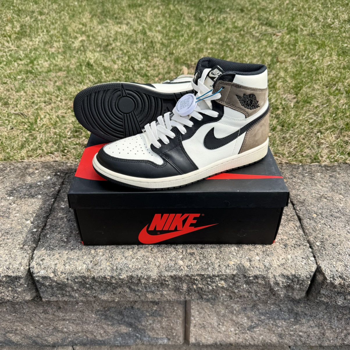 Nike Air Jordan 1 High ‘Dark Mocha’ Size 9.5 Mens