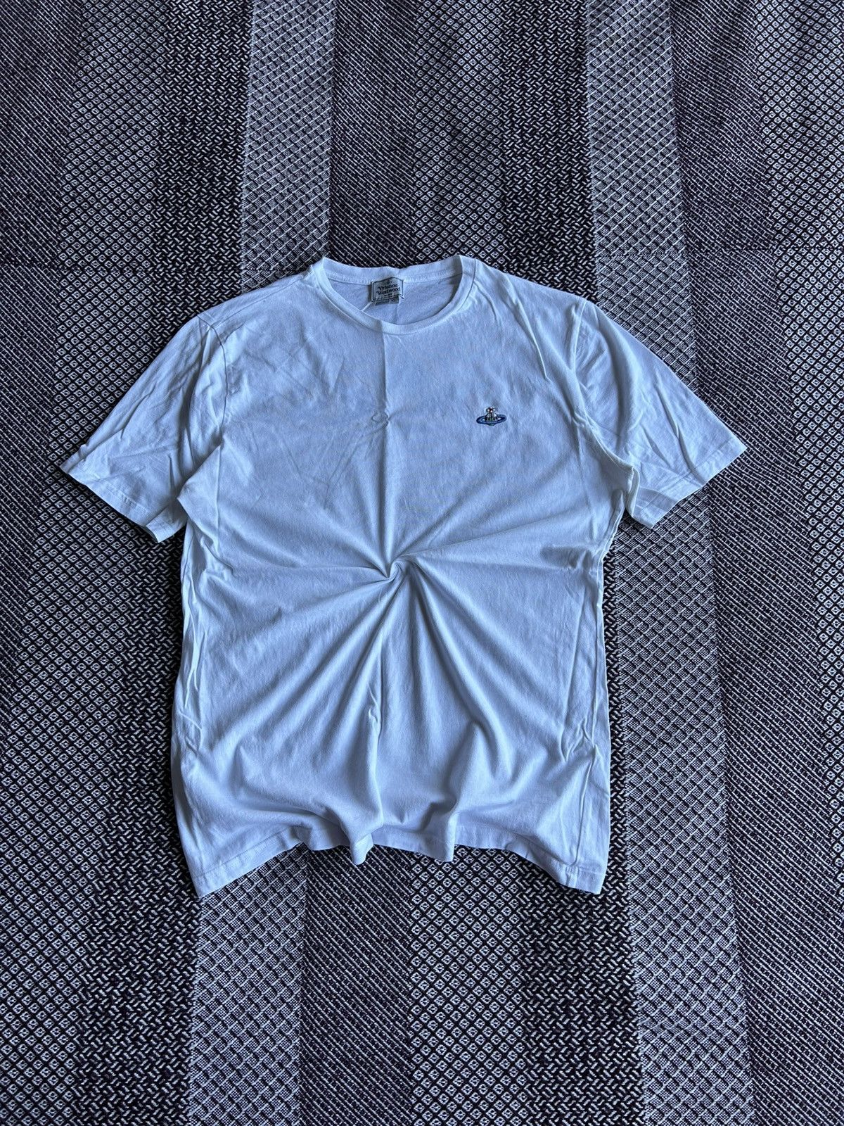 Vivienne Westwood Vivienne Westwood Luxury Small Logo T-shirt Solid Size XL Size US XL / EU 56 / 4 - 1 Thumbnail