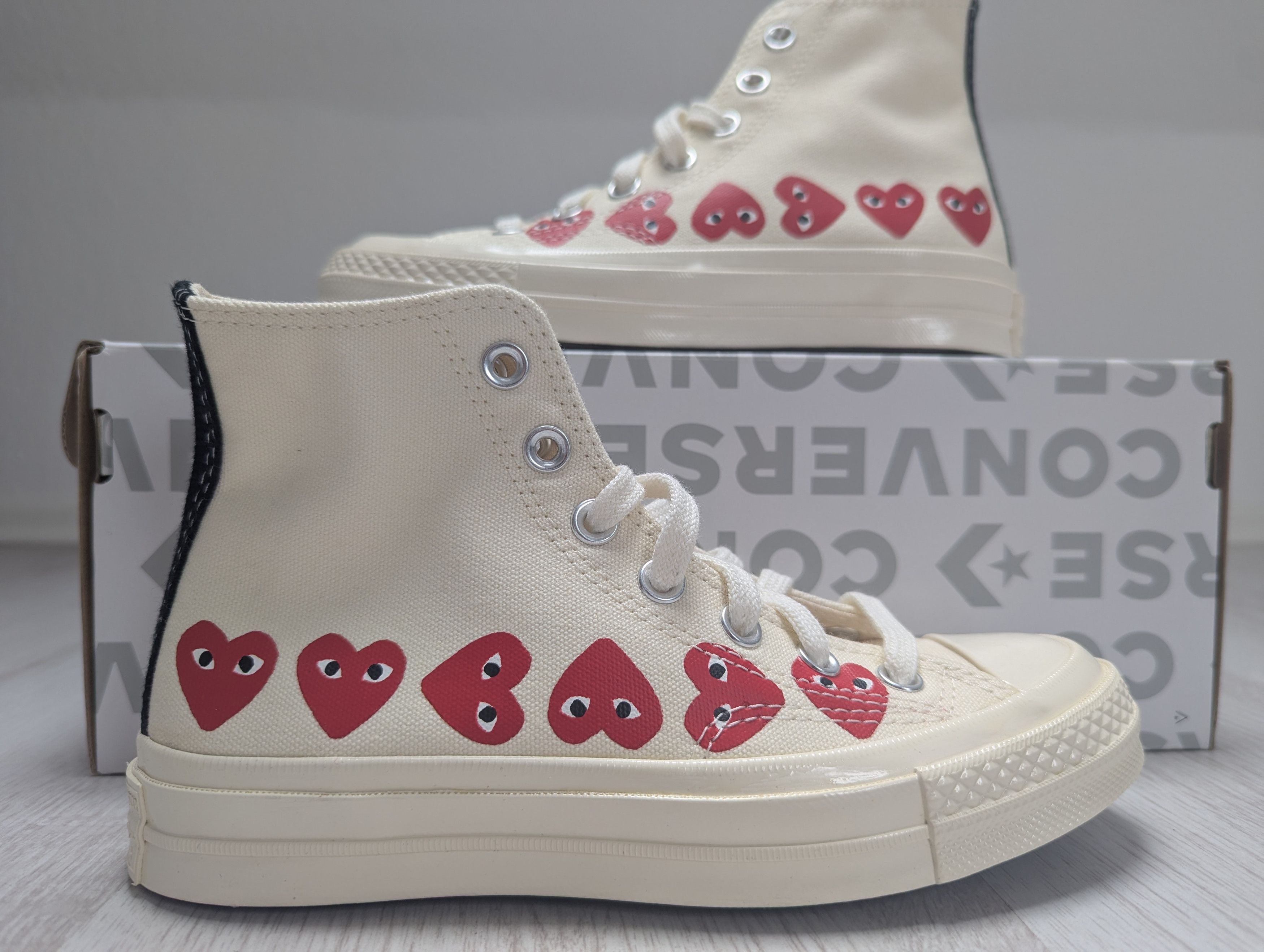 Comme des Garcons PLAY × Converse Converse Chuck Taylor All Star High Comme Garcons White Red Size US 5 / IT 35 - 1 Thumbnail
