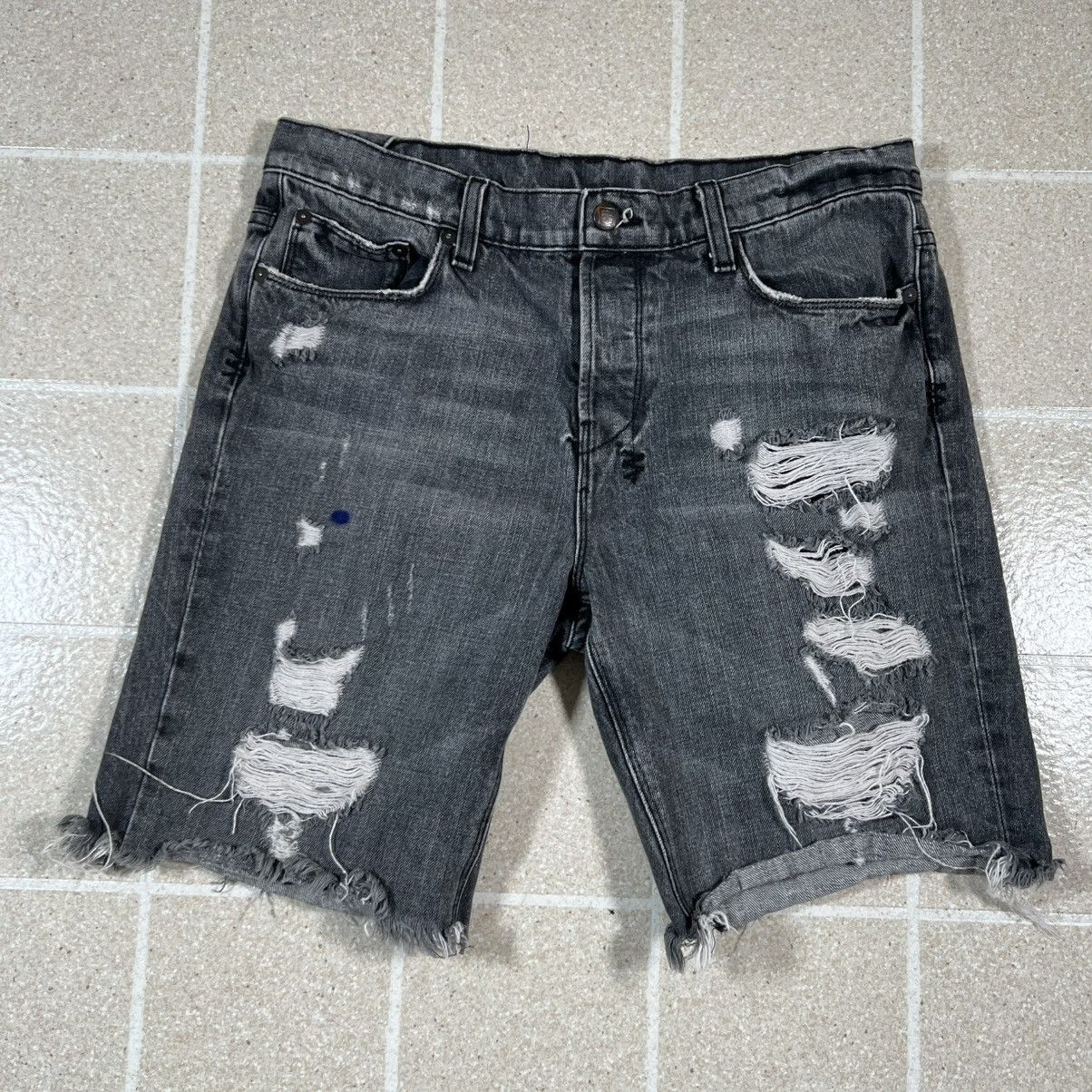 Ksubi Ksubi Chitch Boneyard Distressed Denim Jean Shorts 32 Size US 32 / EU 48 - 1 Thumbnail