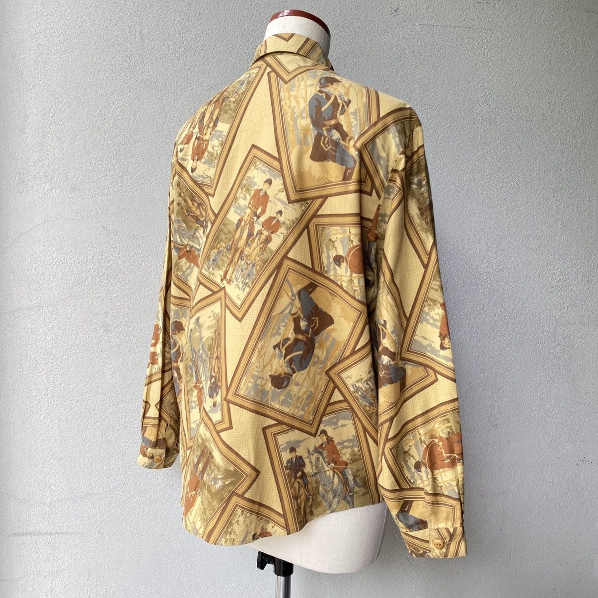 Burberry Burberry Vintage gold Equestrian Print Shirt Size L / US 10 / IT 46 - 21 Thumbnail