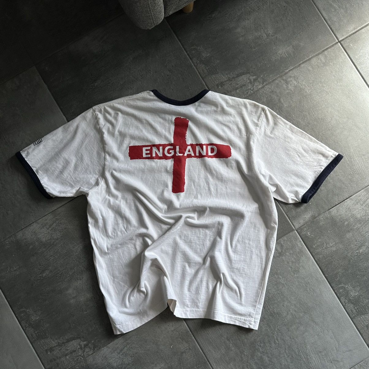 New England Outerwear × Vintage Vintage England T-shirts Big Logo Y2K Style USA 00s Size US XL / EU 56 / 4 - 6 Thumbnail
