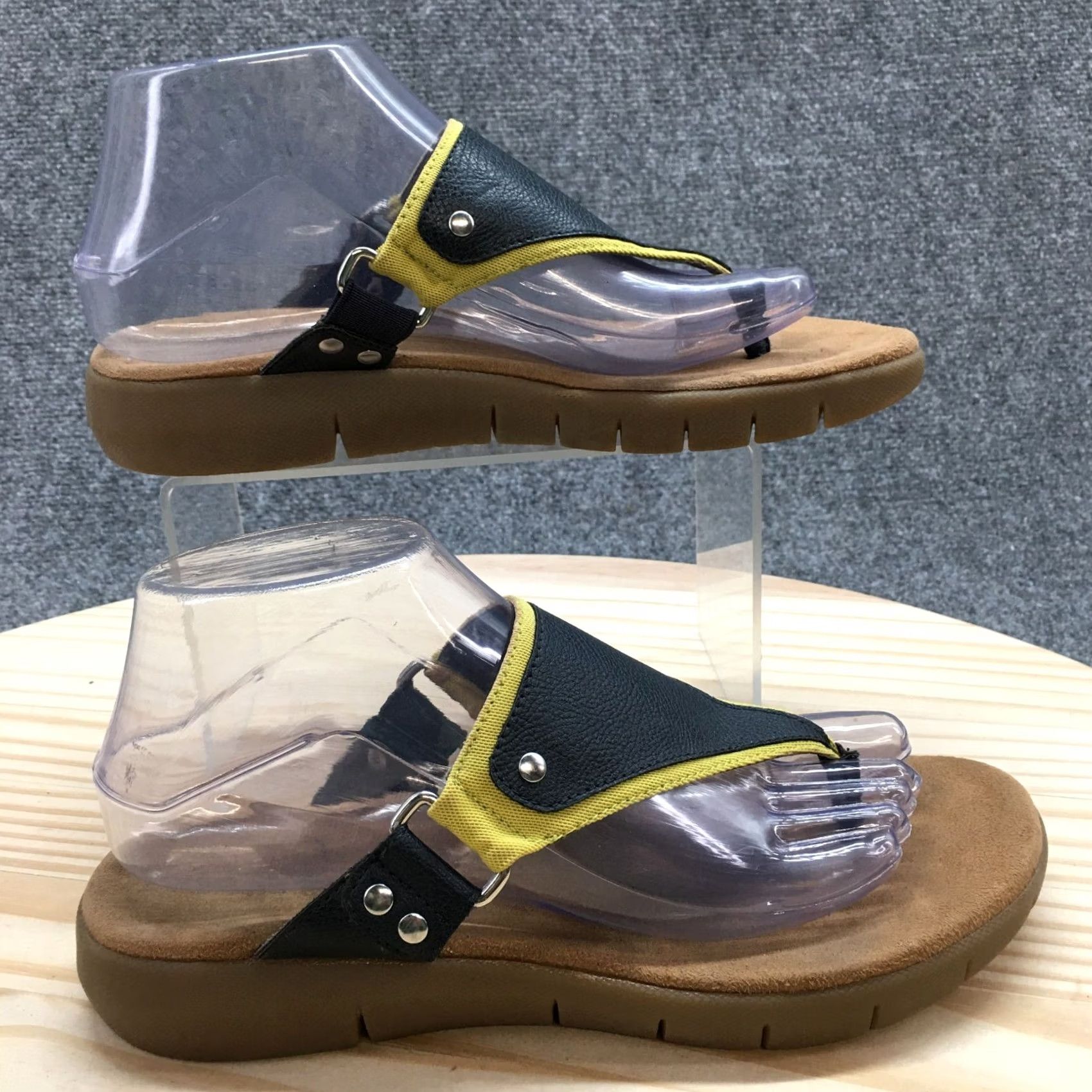 Vintage Aerosoles Sandals Womens 8 M Wip About Thong Blue Faux Leather Toe Post Size US 8 / IT 38 - 2 Thumbnail
