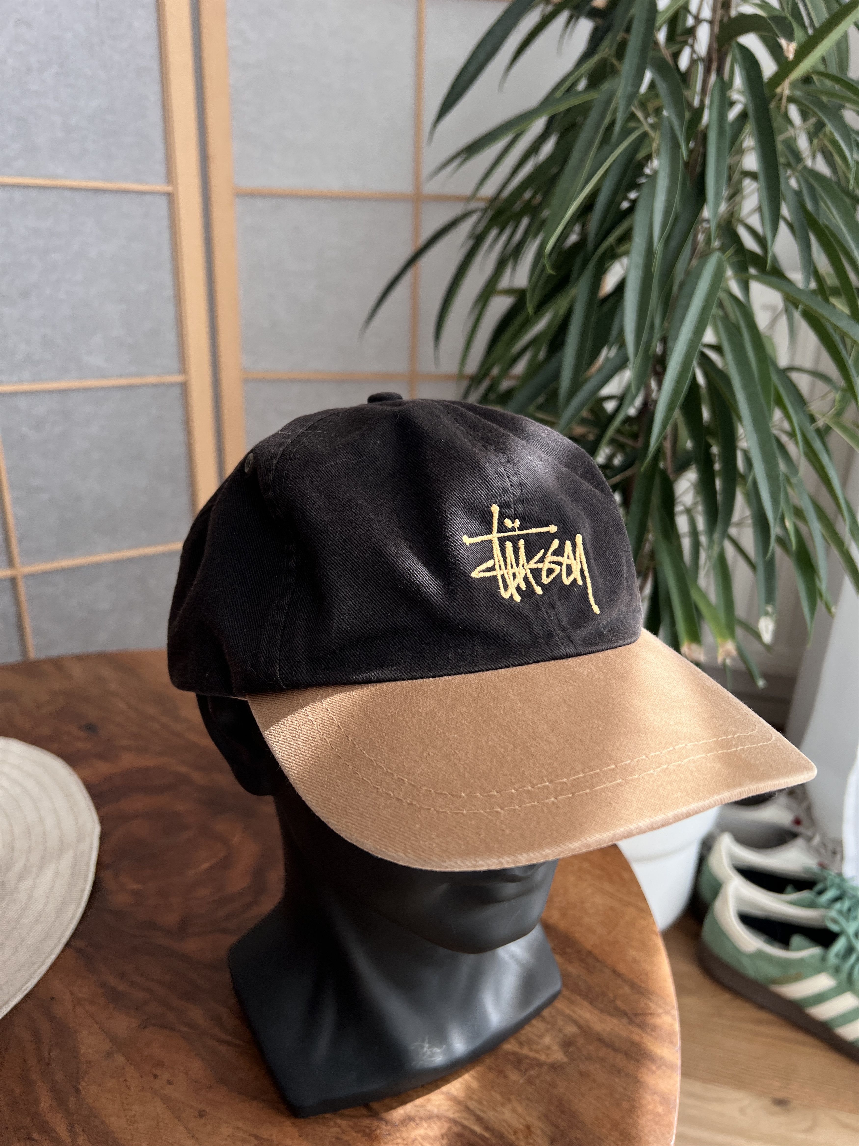 ATTISSU WING CAP アティス ウィング キャップ BLACK ATiiSSU(アティシュ) キャップ(メンズ) - 海外通販のBUYMA