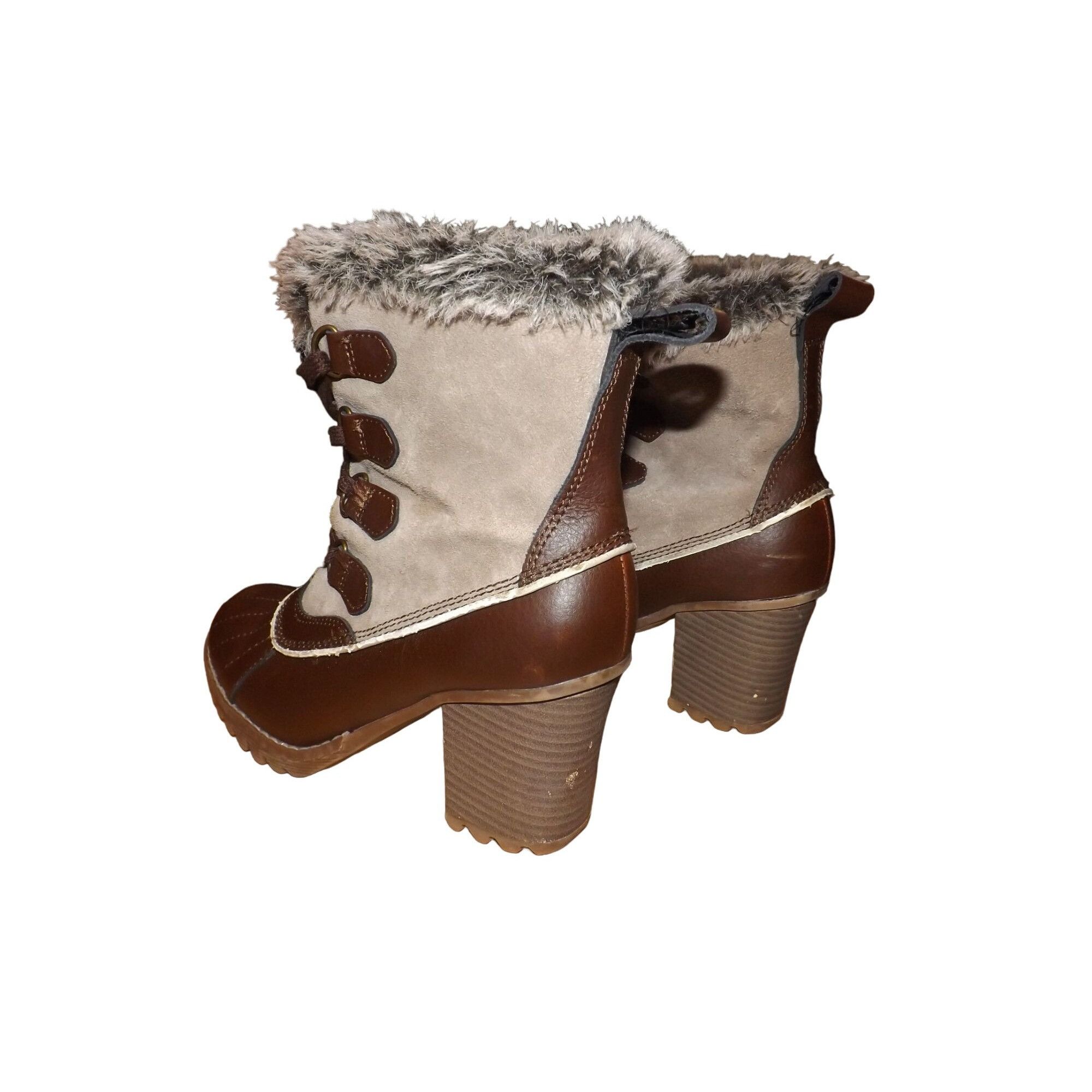 SKECHERS Skeckers Boots Women Sz 8 Heeled Duck Faux Fur Leather Rubbe Size US 8 / IT 38 - 2 Thumbnail