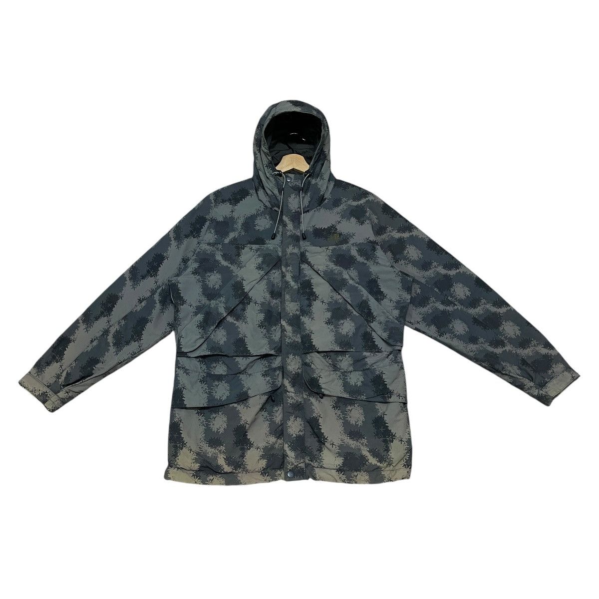 Karrimor Vtg Karrimor Camouflage Hooded Gorpcore WindbreakerJacket Size US XL / EU 56 / 4 - 1 Thumbnail