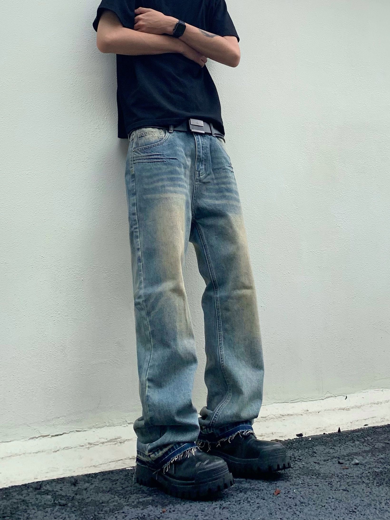 distressed faded damaged y2k jeans