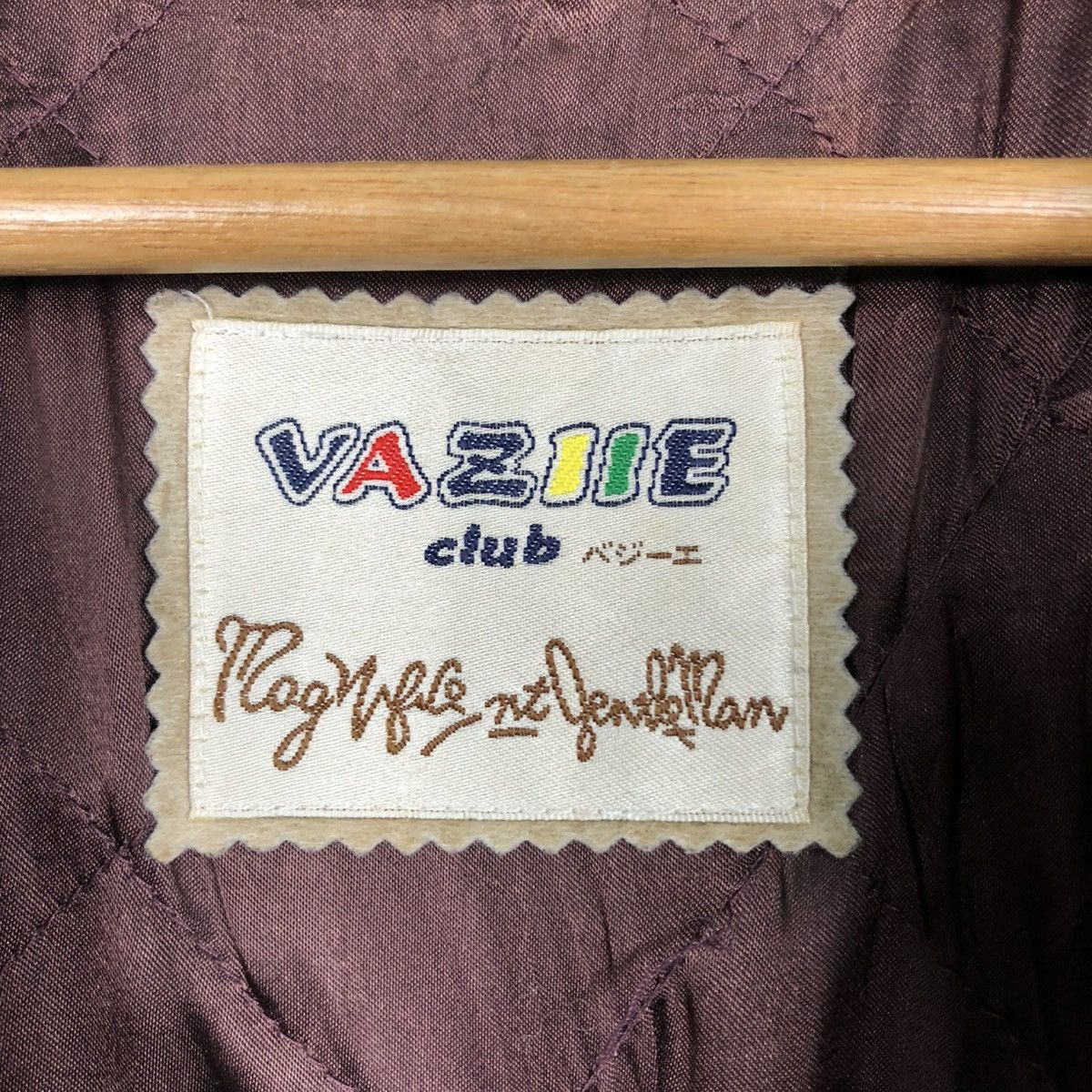 Japanese Brand 🔥VINTAGE BOMBER JACKET CARTOON VAZIIE ISSEY MIYAKE BIG LOGO Size US M / EU 48-50 / 2 - 21 Thumbnail
