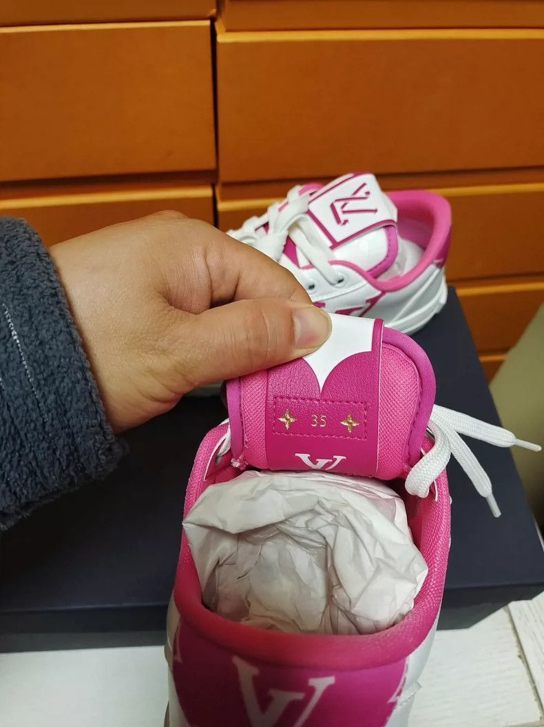Louis Vuitton Louis Vuitton LV Women's White Sneakers with Pink Accents- Size US 5 / IT 35 - 7 Thumbnail