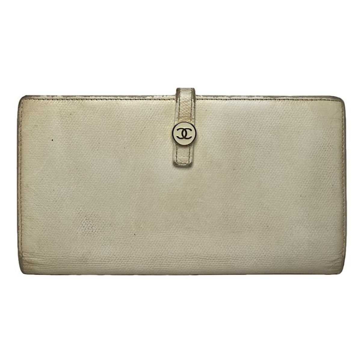 Chanel Timeless/Classique White Leather Wallet Size ONE SIZE - 1 Thumbnail