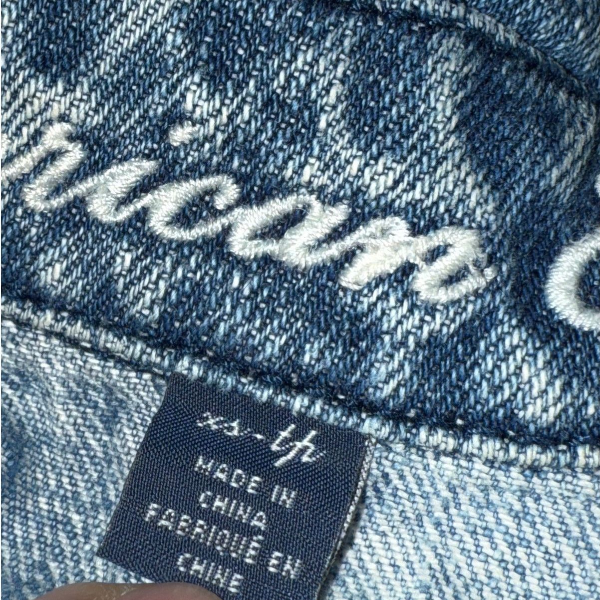 American Eagle Outfitters 2010 AEO Denim Cropped Cutoff Vest Size XS / US 0-2 / IT 36-38 - 7 Thumbnail