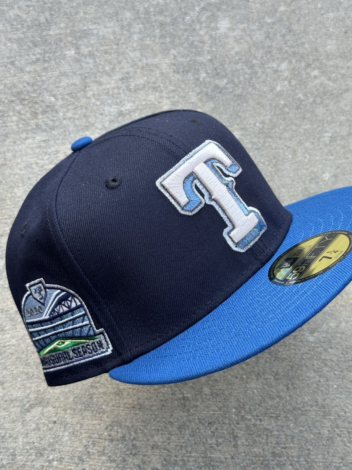 MLB × New Era Texas Rangers Two Tone Fitted Hat 7 1/8 Size ONE SIZE - 1 Thumbnail