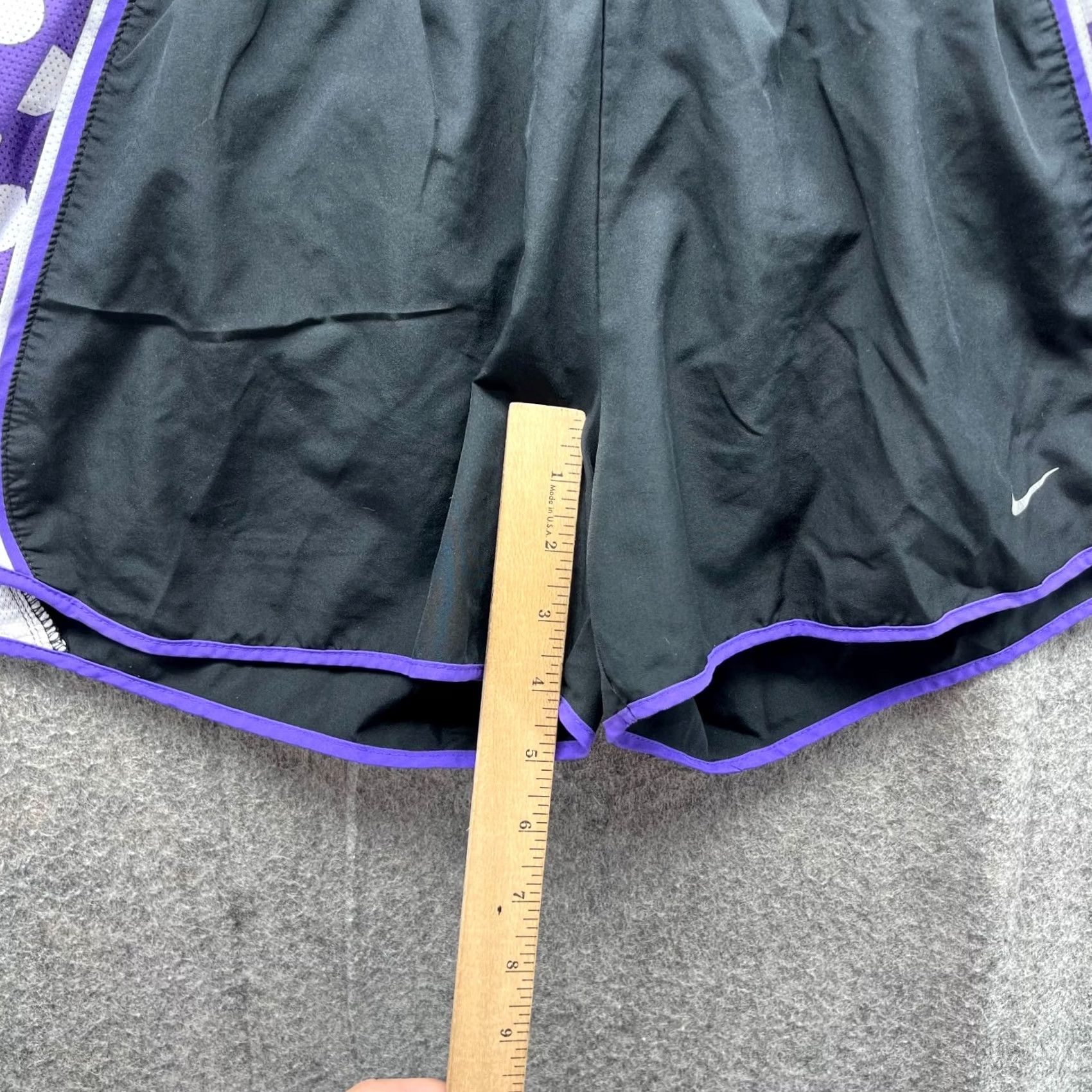 Nike Nike Shorts Men Medium Adult Black Purple Running Tennis Gym Dri Fit Dots Lined Size 32" / US 10 / IT 46 - 6 Thumbnail