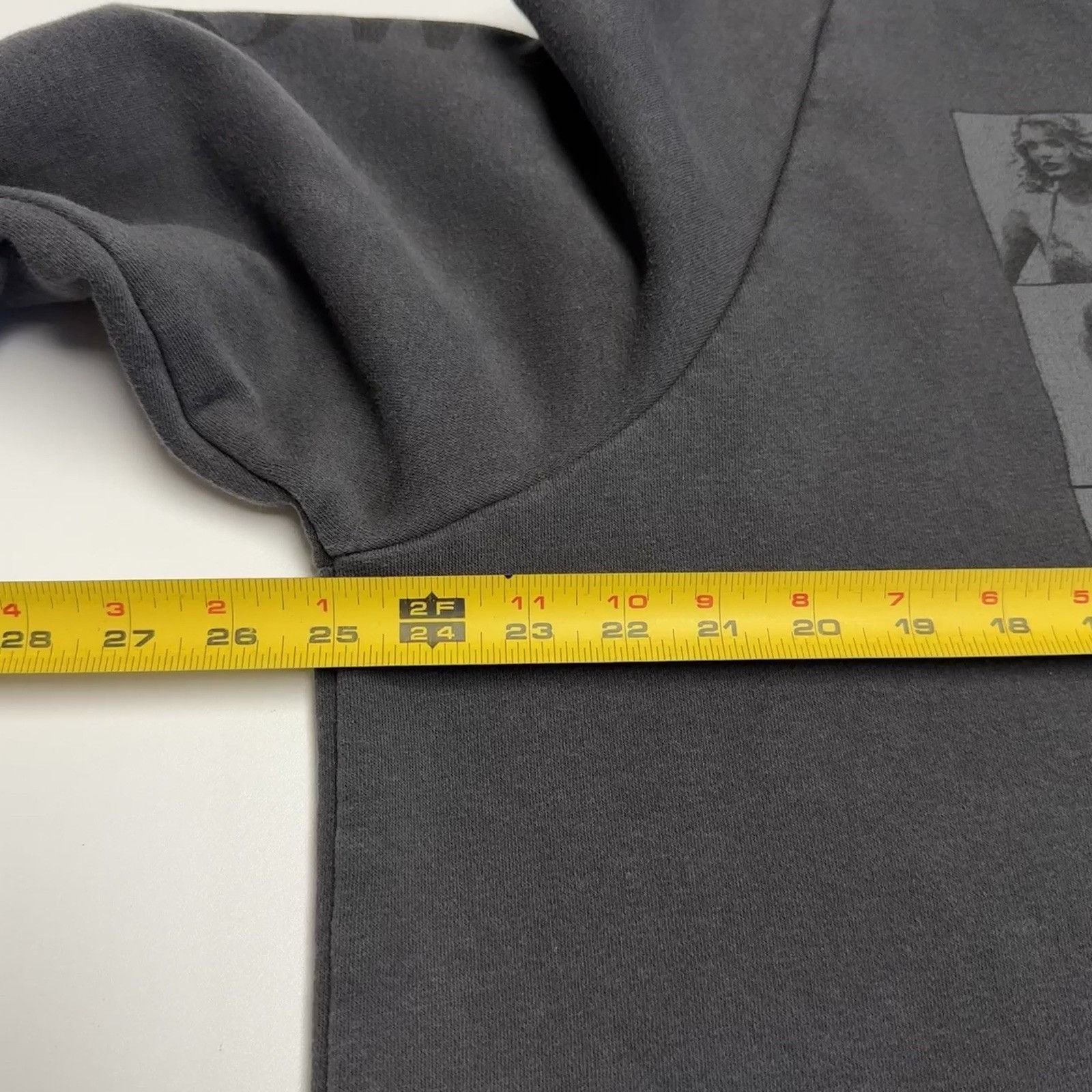 Band Tees Taylor Swift The Eras Tour Hoodie Sweatshirt Large Tour Size US L / EU 52-54 / 3 - 8 Thumbnail
