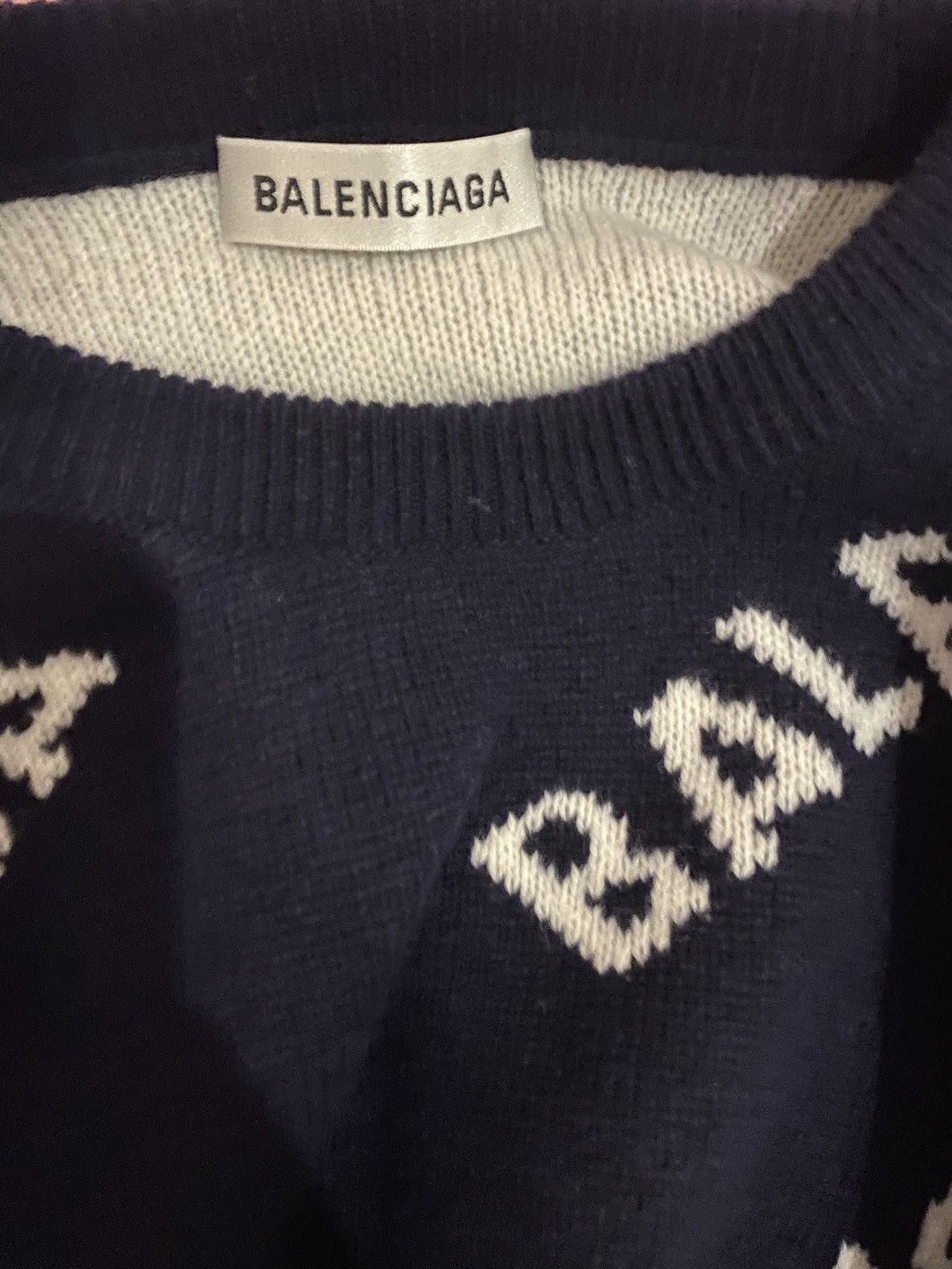 Balenciaga WOMENS BALENCIAGA KNIT SWEATER XS OVERSIZED FIT Size XS / US 0-2 / IT 36-38 - 4 Thumbnail