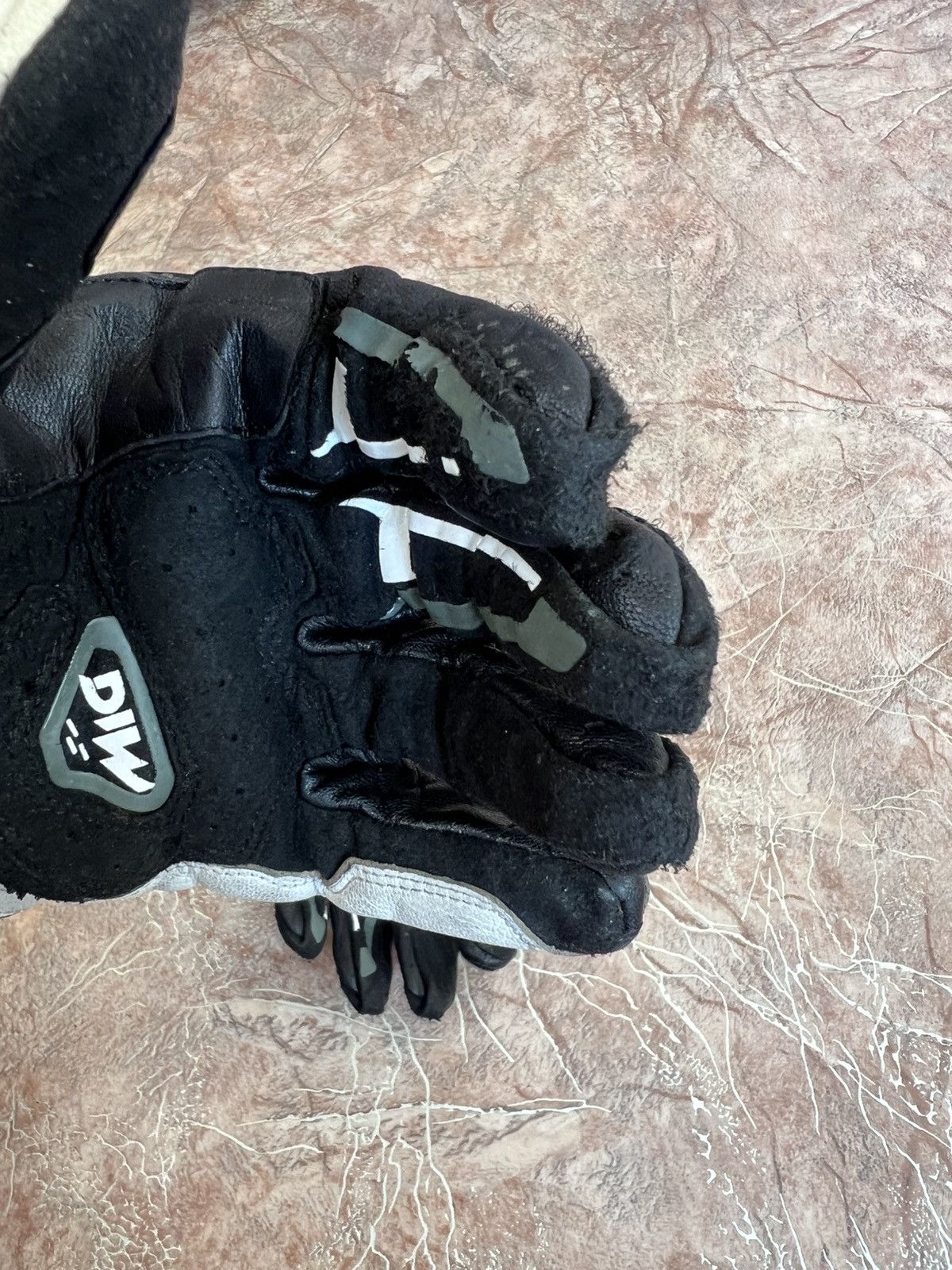 Dainese Vintage Y2K Dainese punk rock biker moto gloves leather