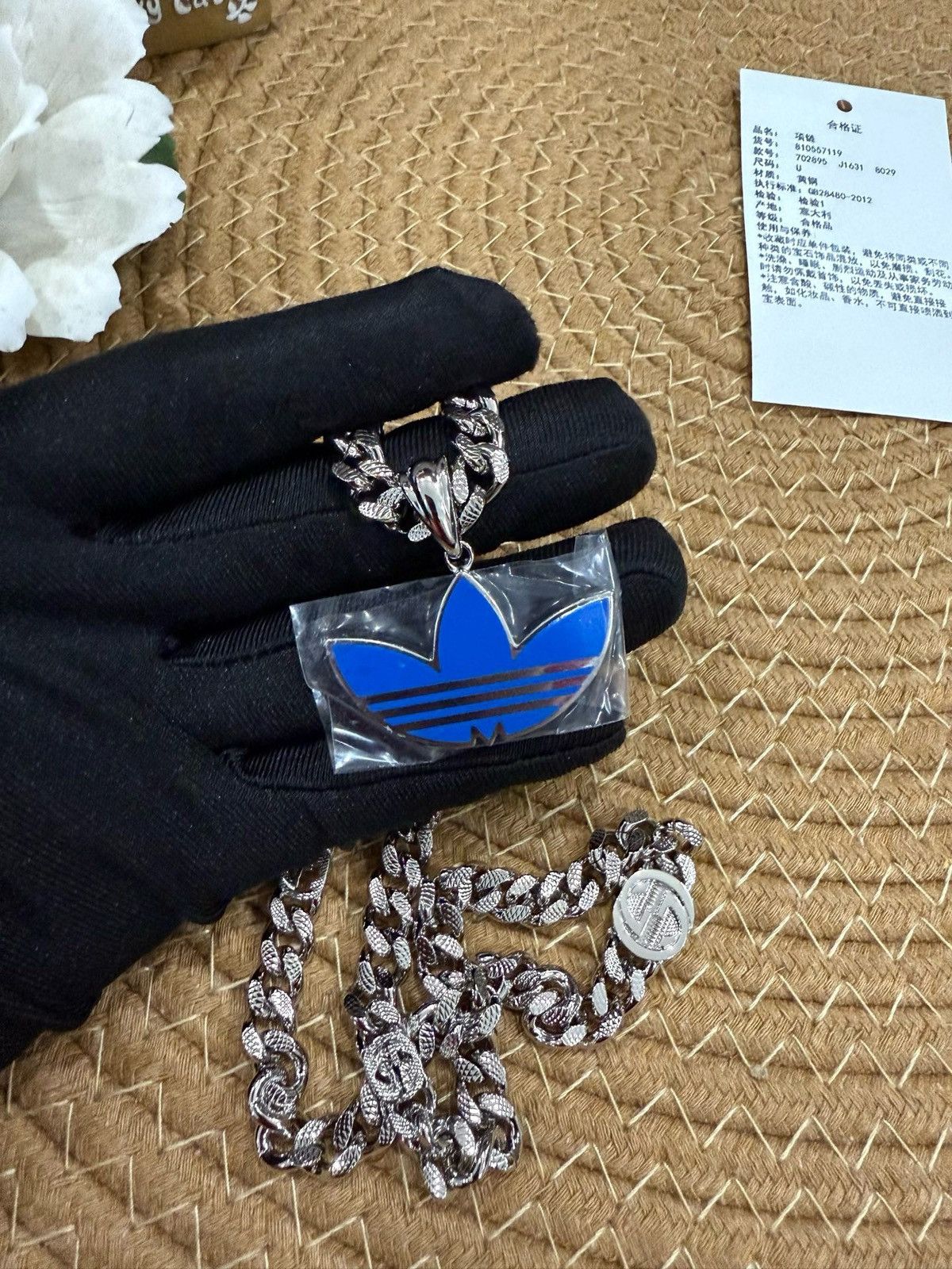Gucci Enamel Gourmette Trefoil Small Pendant Necklace Size ONE SIZE - 6 Thumbnail