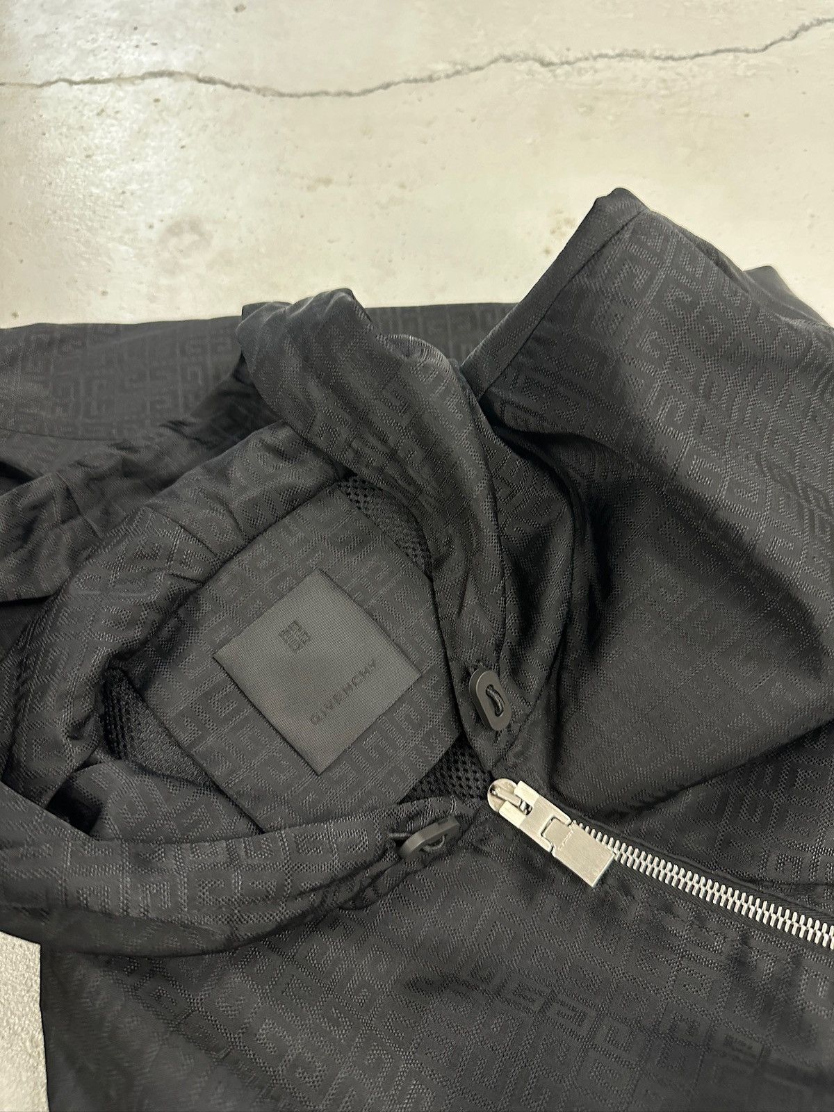Givenchy Givenchy GG Monogram Windbreaker Jacket Black Size US M / EU 48-50 / 2 - 9 Thumbnail