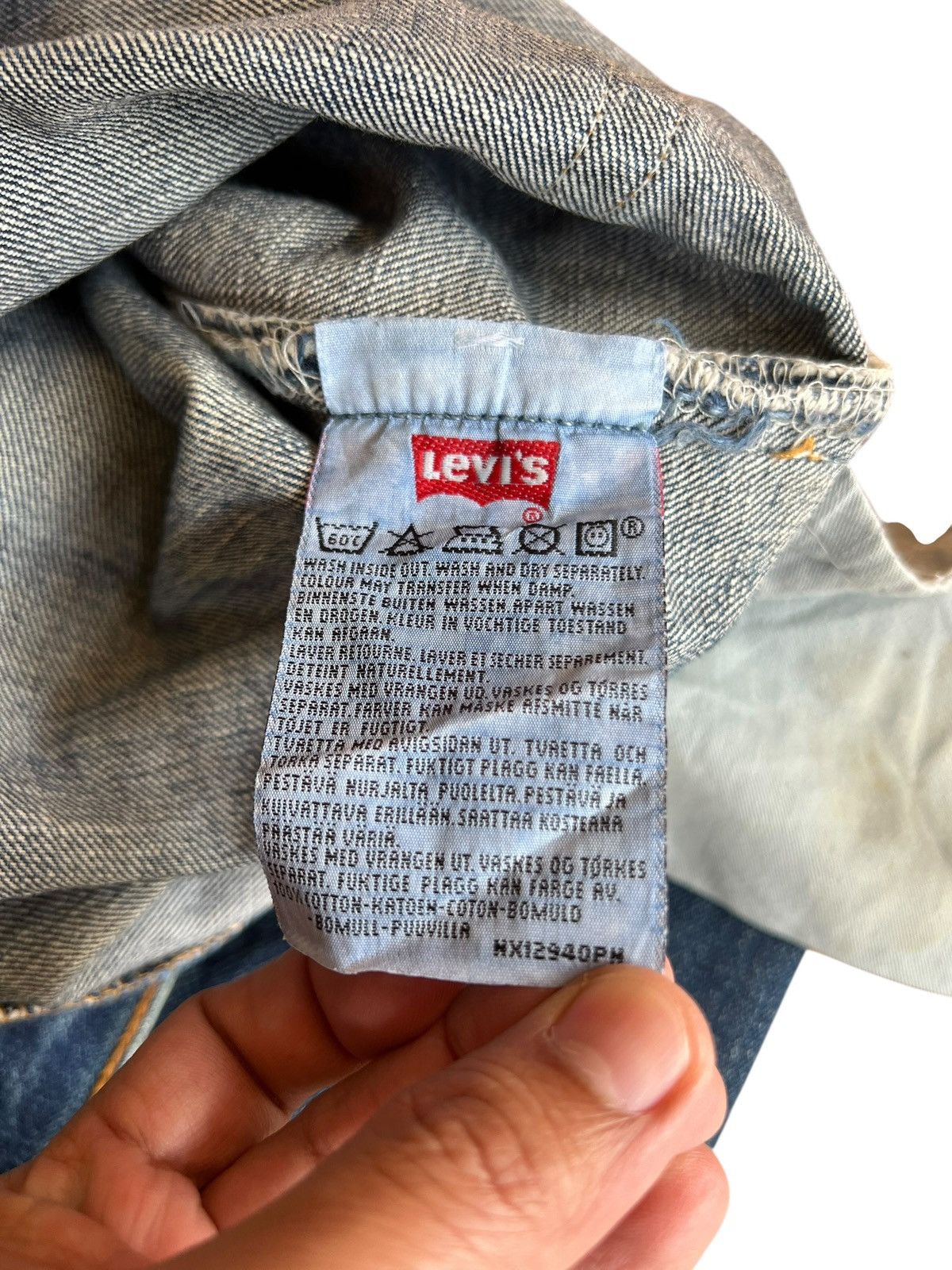 Levi's Vintage Levis 501 Distress Jean Very Rare Size US 31 - 14 Thumbnail