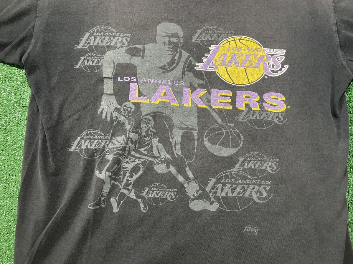 NBA × Vintage Vintage LA Lakers Shirt Size US XL / EU 56 / 4 - 2 Thumbnail