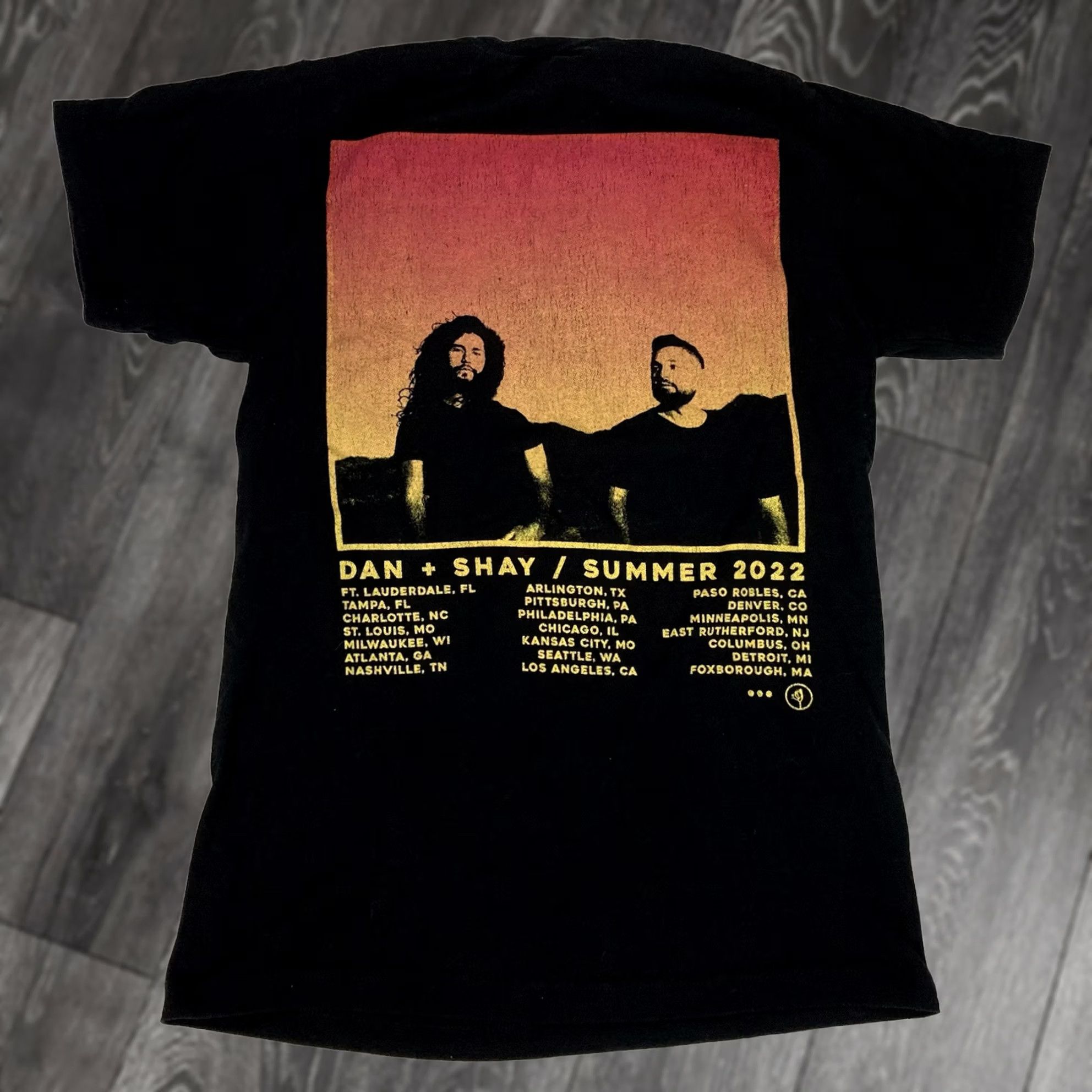 Vintage Dan & Shay Tour T-shirt Women Small Black Music Summer 2022 Size S / US 4 / IT 40 - 1 Thumbnail
