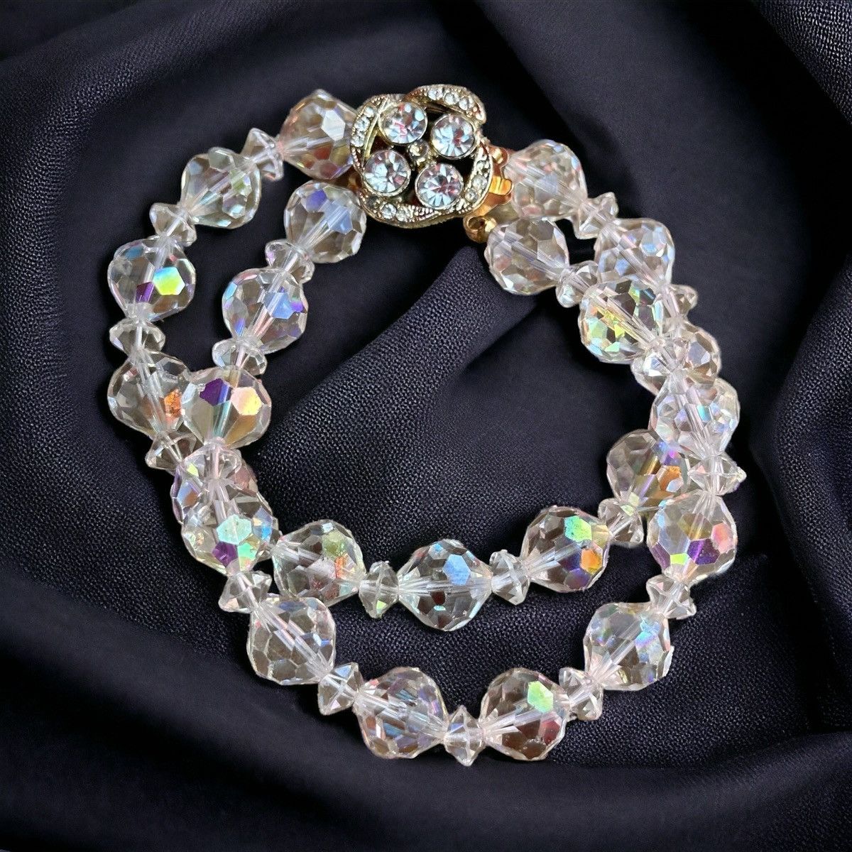 Vintage Vintage doubled Aurora Borealis Crystal bead bracelet Size ONE SIZE - 1 Thumbnail