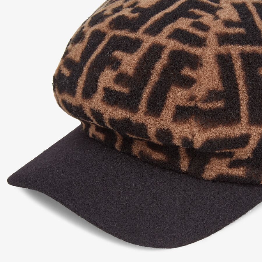Fendi o1s1wg111224 Size: OS / (Cap / Hat) in Brown & Black Size ONE SIZE - 2 Thumbnail