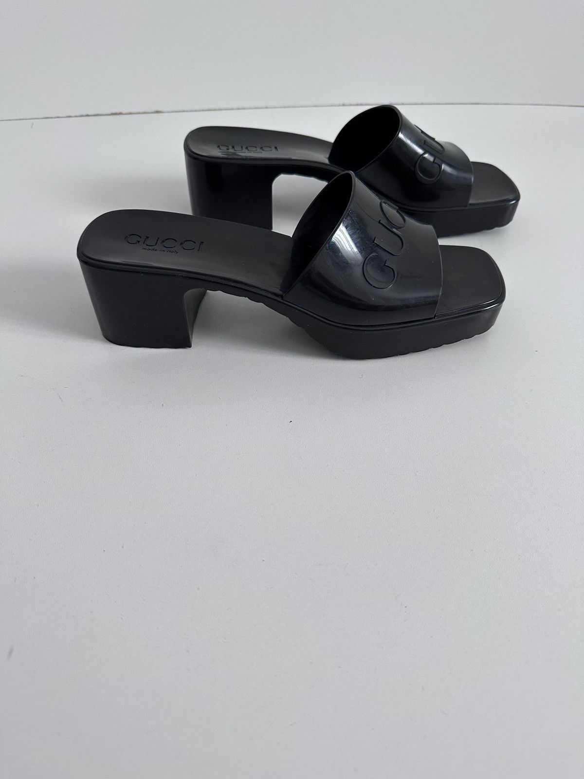 Gucci Gucci Rubber Logo Platform Slide Sandals 624730 - Black 37 Size US 7 / IT 37 - 7 Thumbnail