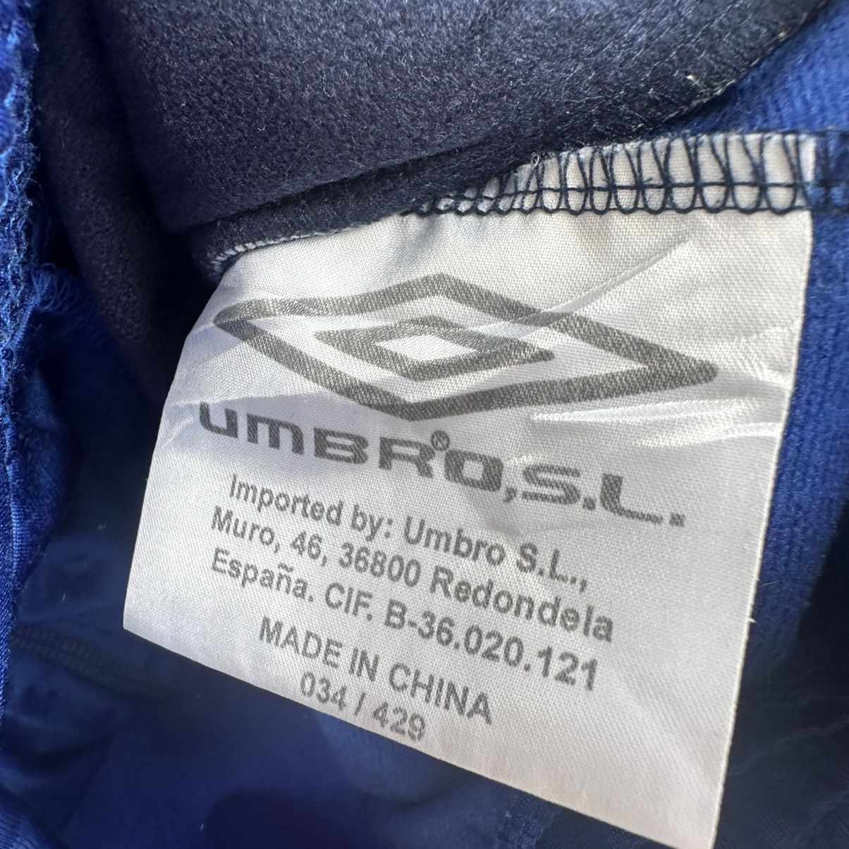 Umbro vintage UMBRO Track Jacket retro hipster 90s 80s sport Size US M / EU 48-50 / 2 - 6 Thumbnail