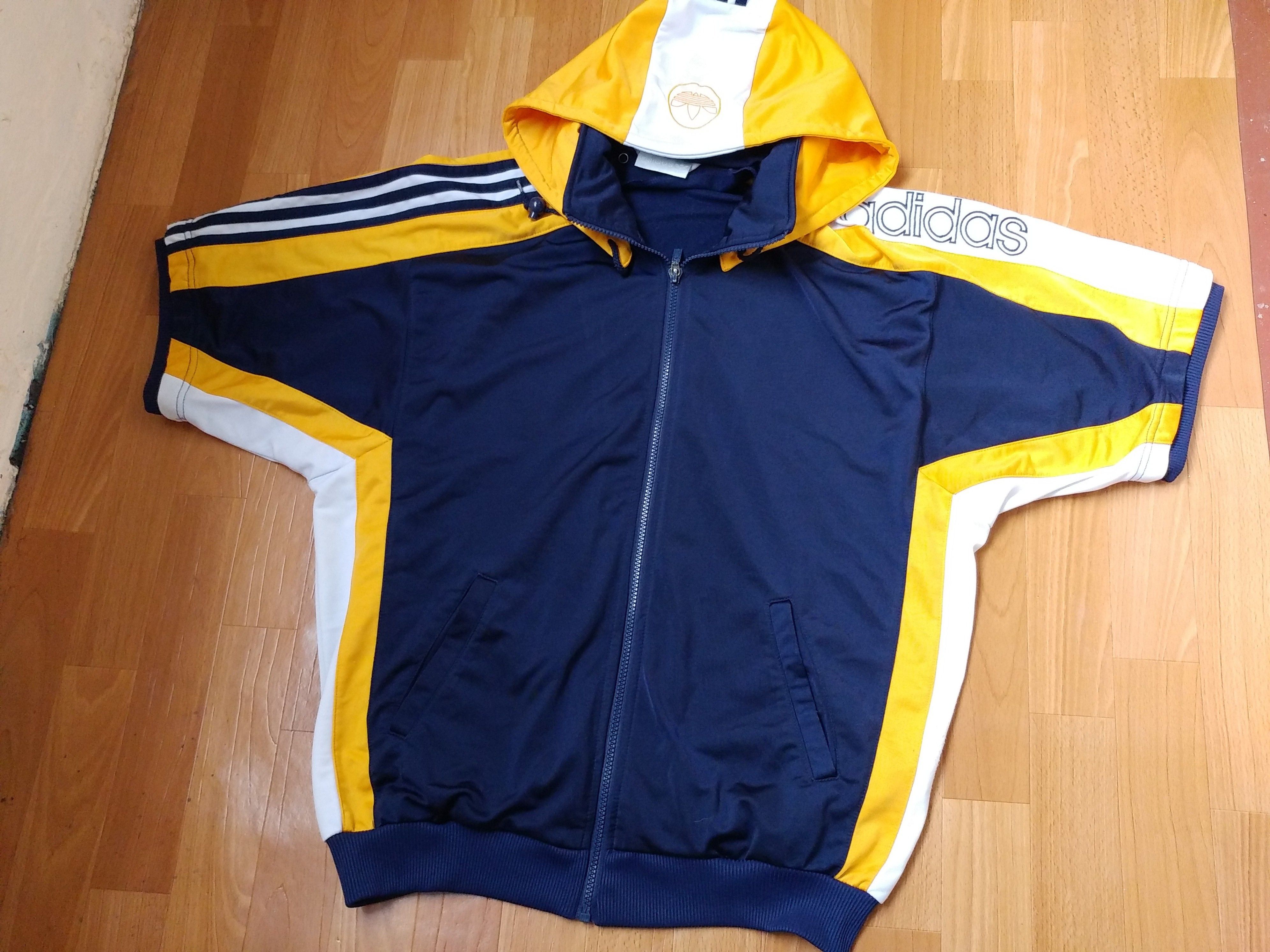 Adidas ADIDAS jersey, buttoned vintage hip hop t-shirt of 90s M Size US M / EU 48-50 / 2 - 4 Thumbnail